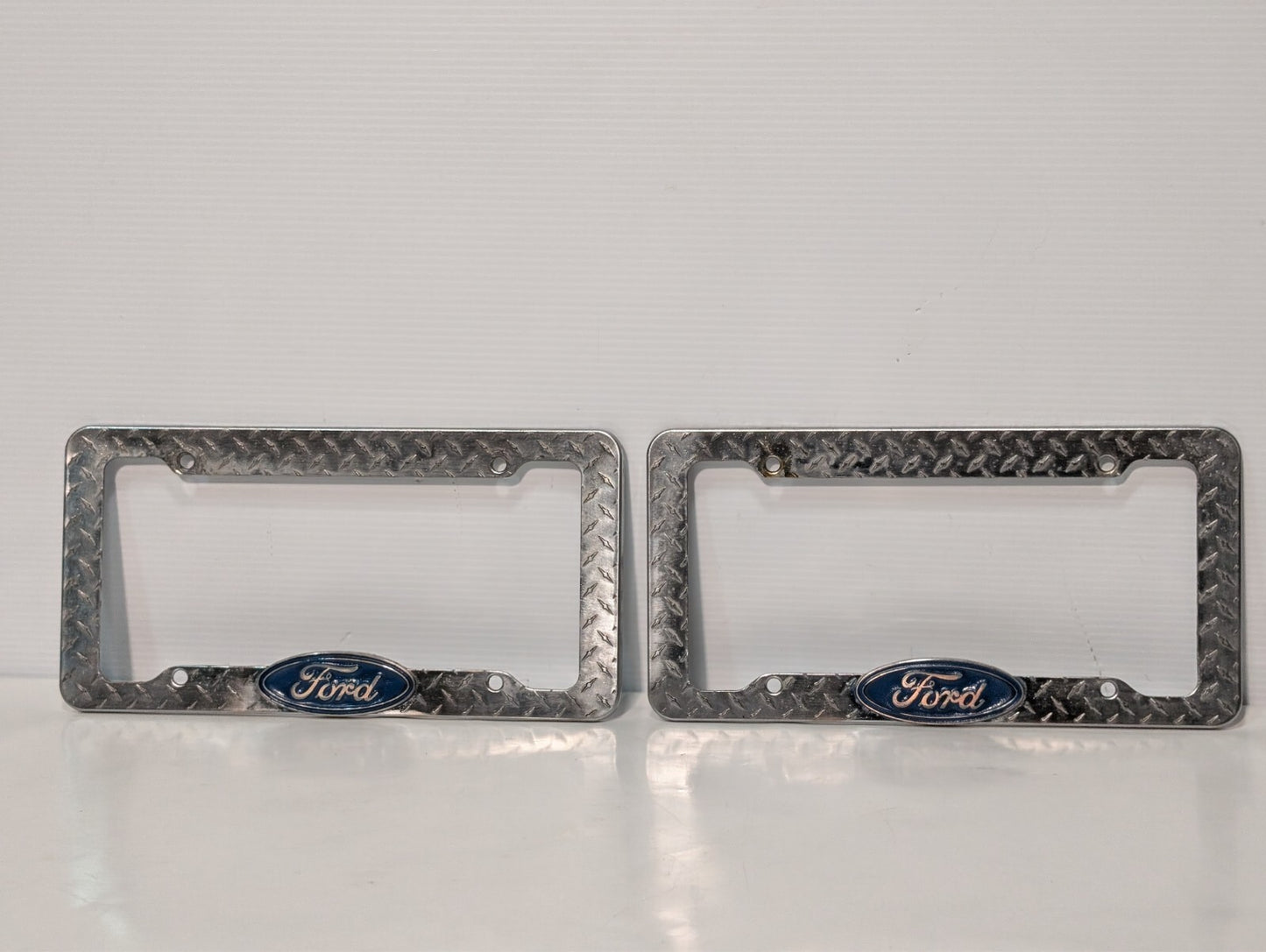 (2) Ford Metal Silver License Plate Frame Holder Metal Pattern Mustang GT Viper