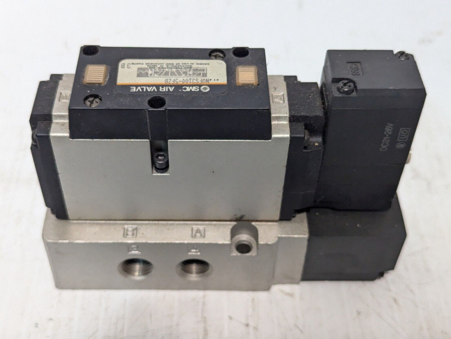 SMC NVFS3100-5FZB Pneumatic Solenoid Valve, 21-26vdc, 0.1 ~ 1 MPa -Free Shipping