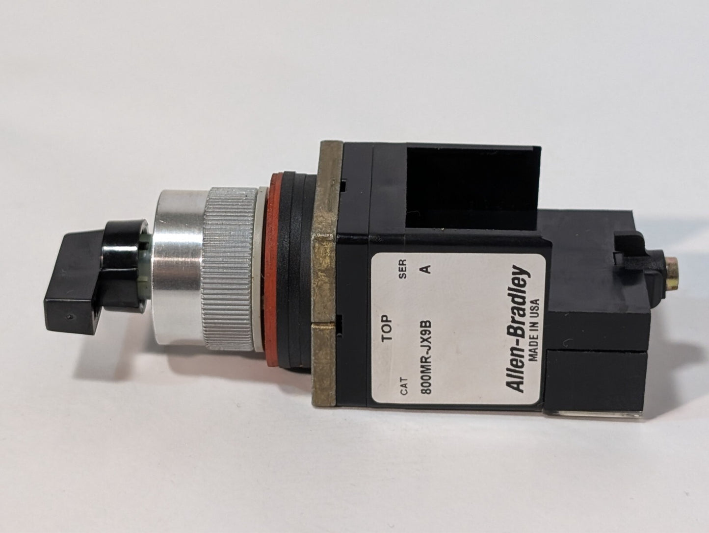 Allen Bradley 800MR-JX9B Ser. A 3 Pos Momentary Oil Tight Selector Switch