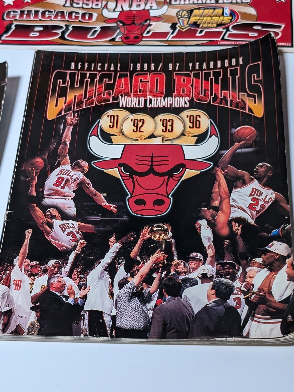 18 Pieces 1996-1998 Michael Jordan Chicago Bulls Championship Memorabilia