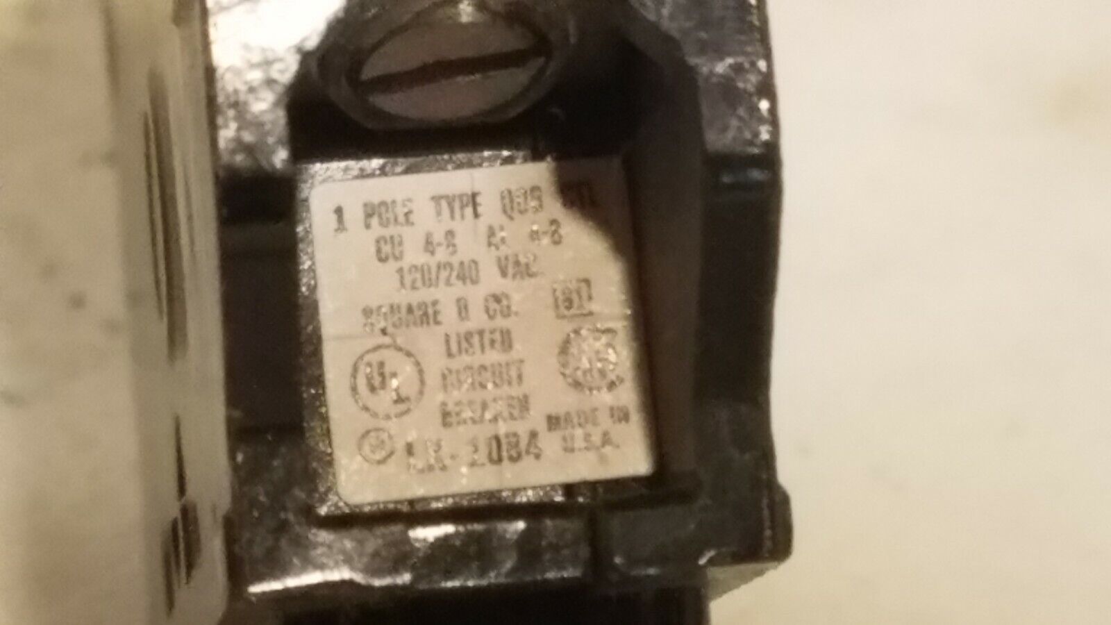 Square D QOB140, 120/240 VAC, 40 amps, 1 pole, bolt-on circuit breaker