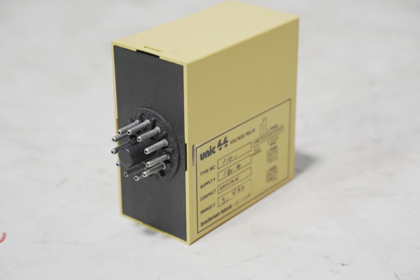 UNIC MC-110 3-Phase Control Relay