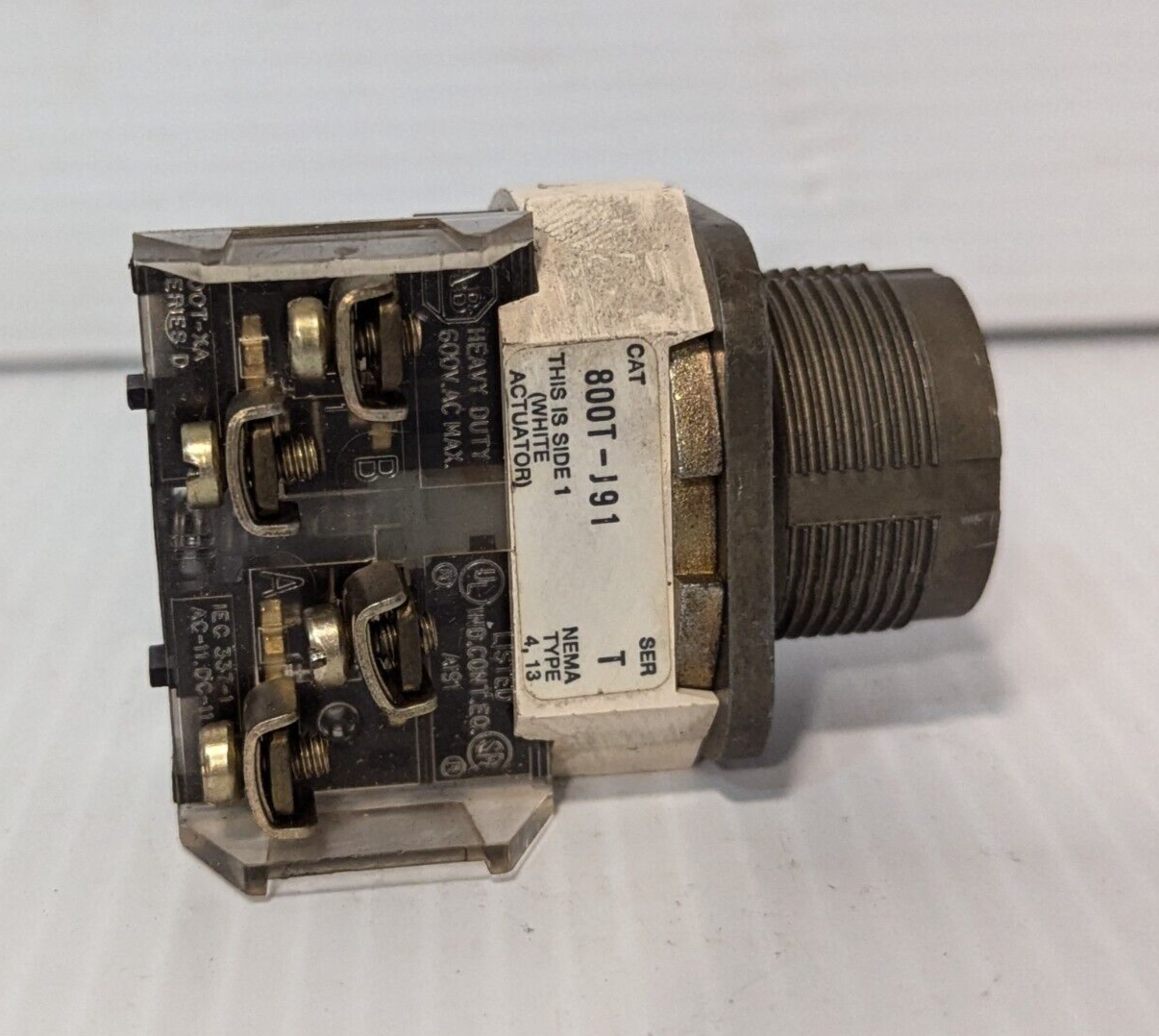 Allen Bradley A-B 800T-J91 Selector Switch 600VAC, Ser T, Boot-XA, Free Shipping