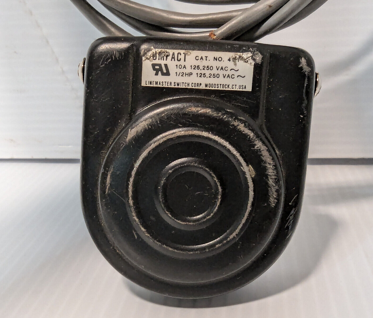 2 piece: Linemaster Switch Corp Foot Plate Assembly, Switch 10A, 250VAC, C-95074