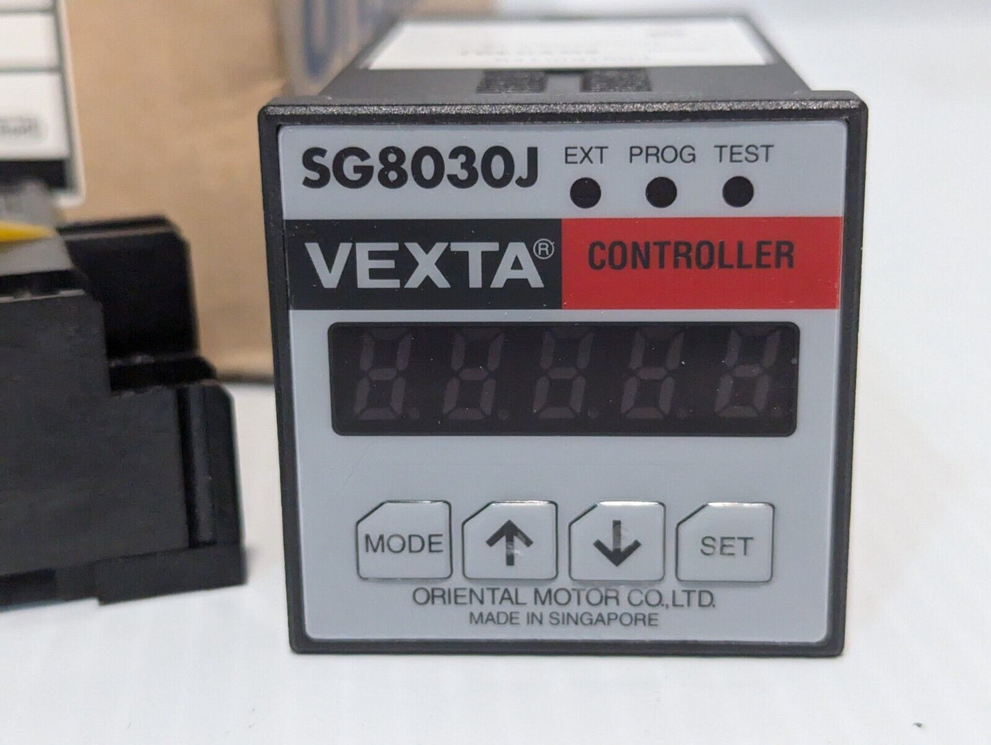 Vexta Oriental Motors SG8030J-D motor controller, 24VDC - Free Shipping