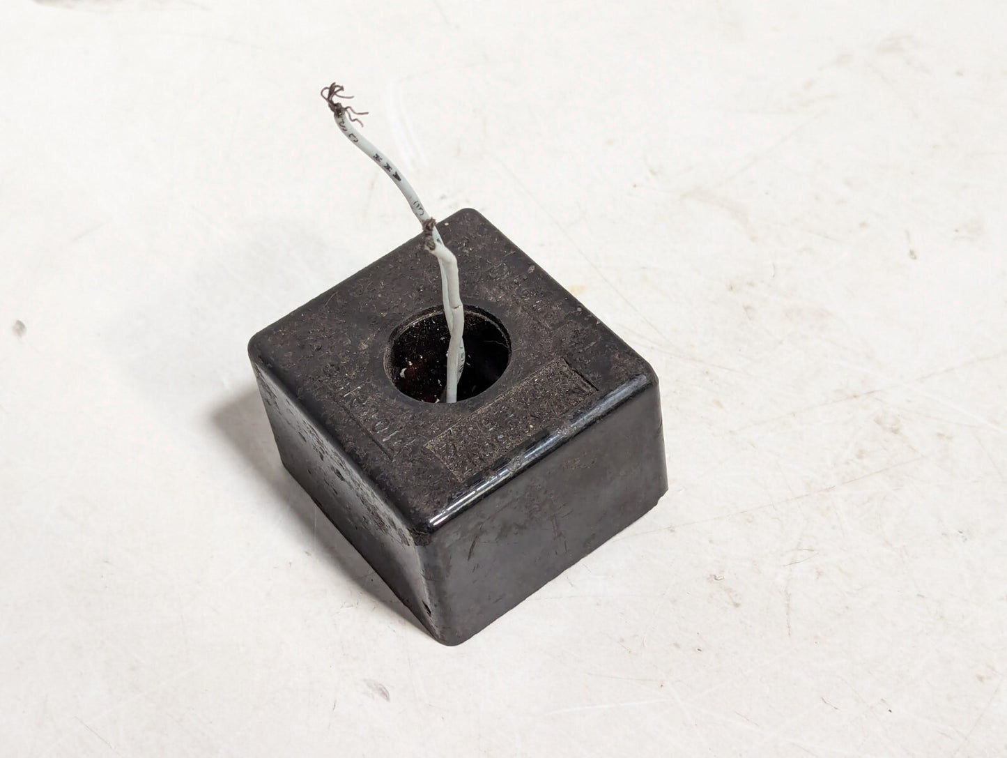 2 Coils for Solenoid Valve with 1 SMC D-H7A1 Auto Switch Sensor