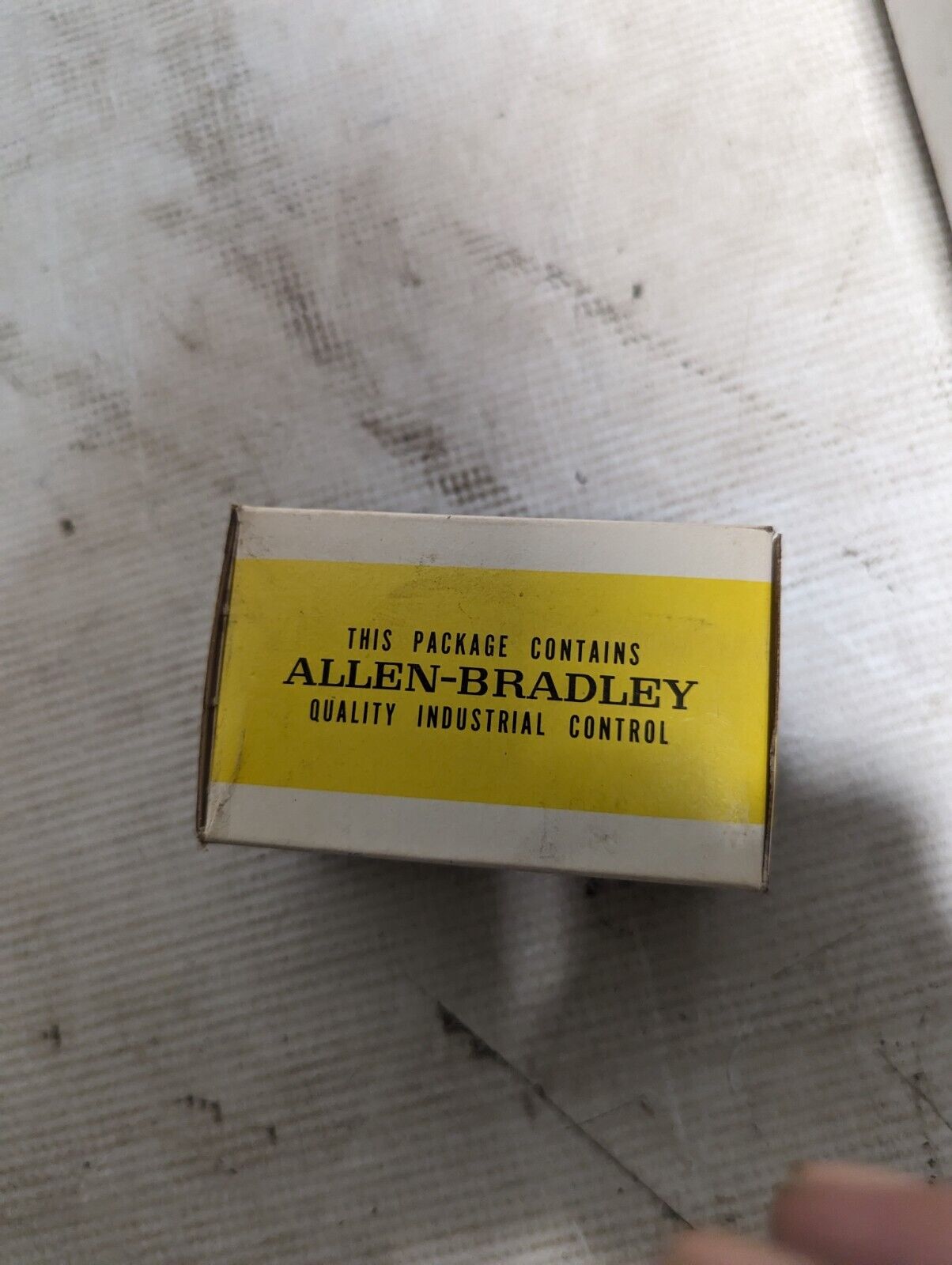 Allen Bradley 800T-Q12R Series N Full Voltage Pilot Light Unit, 12V
