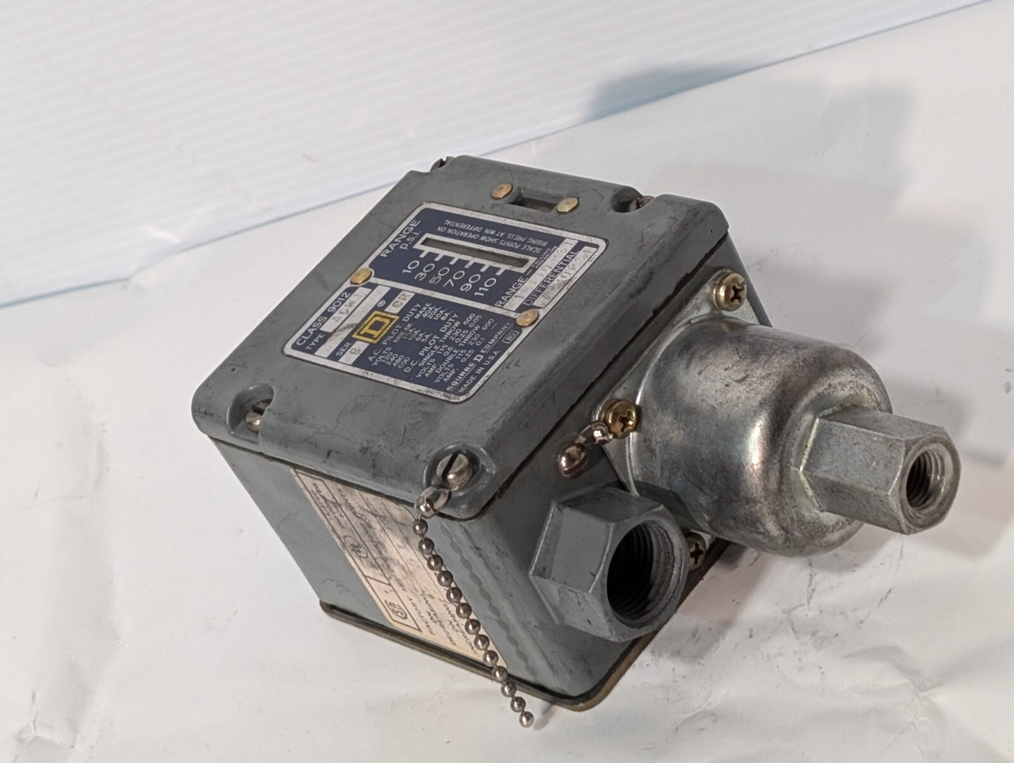 SQUARE D 9012-ACW1 PRESSURE SWTCH