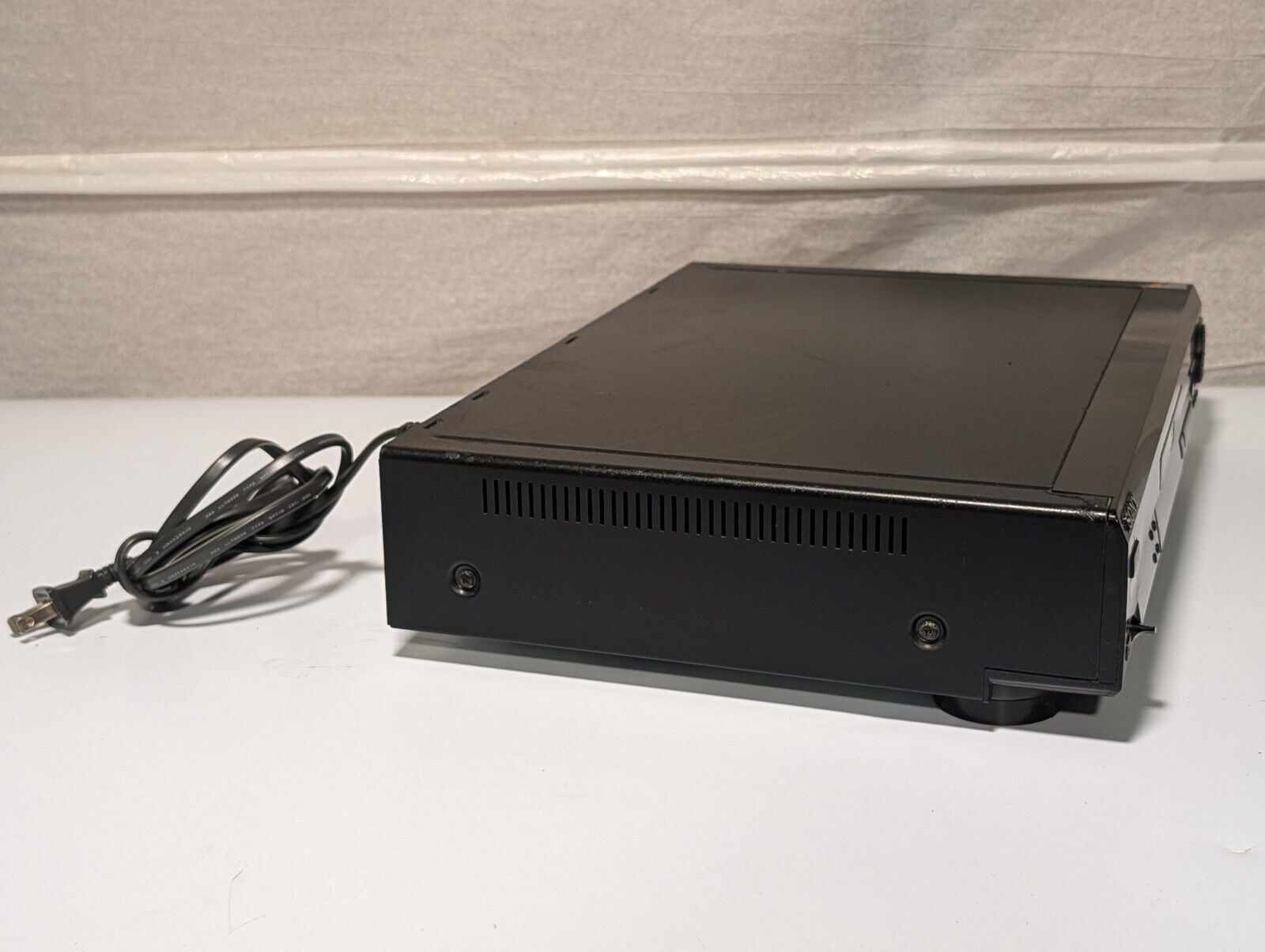 Sony DVP-S500D DVD/CD/Video CD Player, 5.1 Channel, No Remote