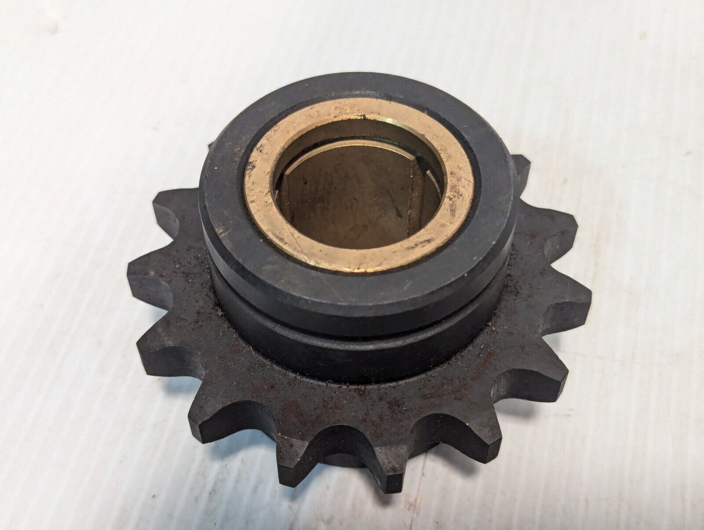 Unbranded Roller Chain Sprocket 15 Tooth 4" Diameter 1.25" Bore