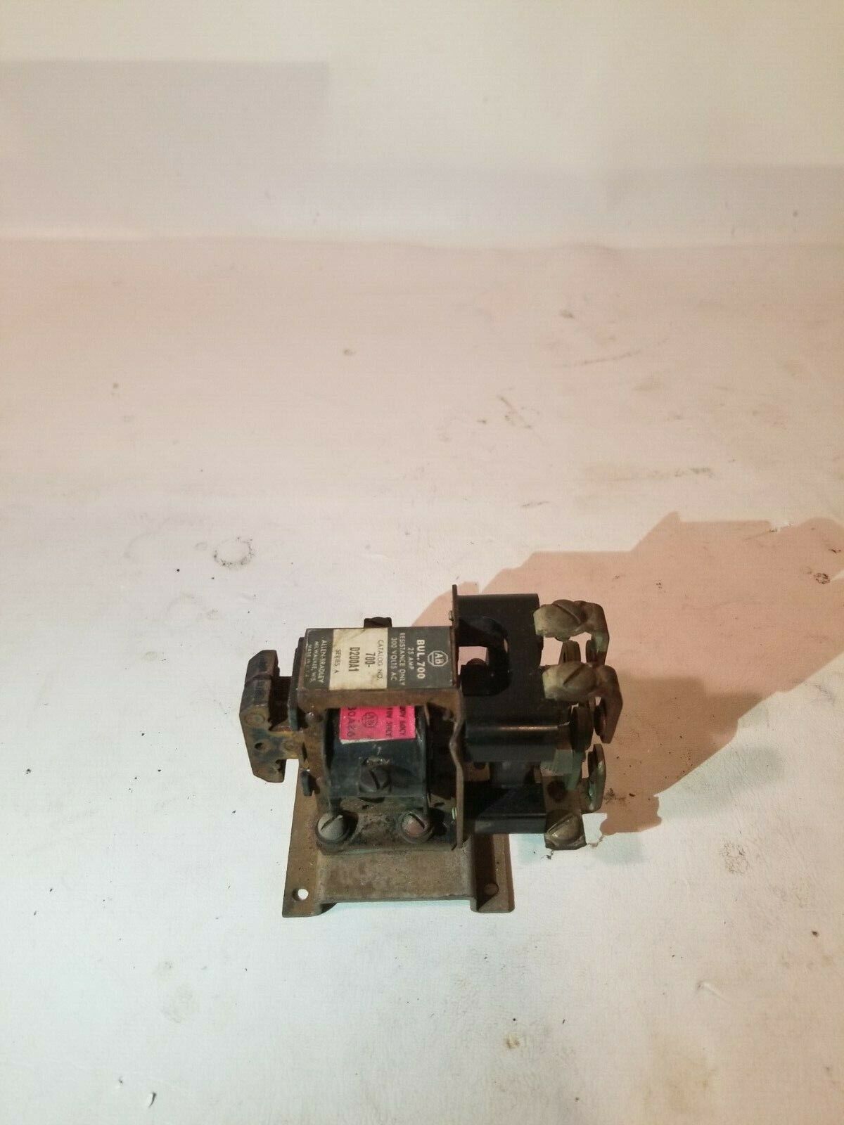 Allen Bradley 700-D200A1 Control System - Free Shipping