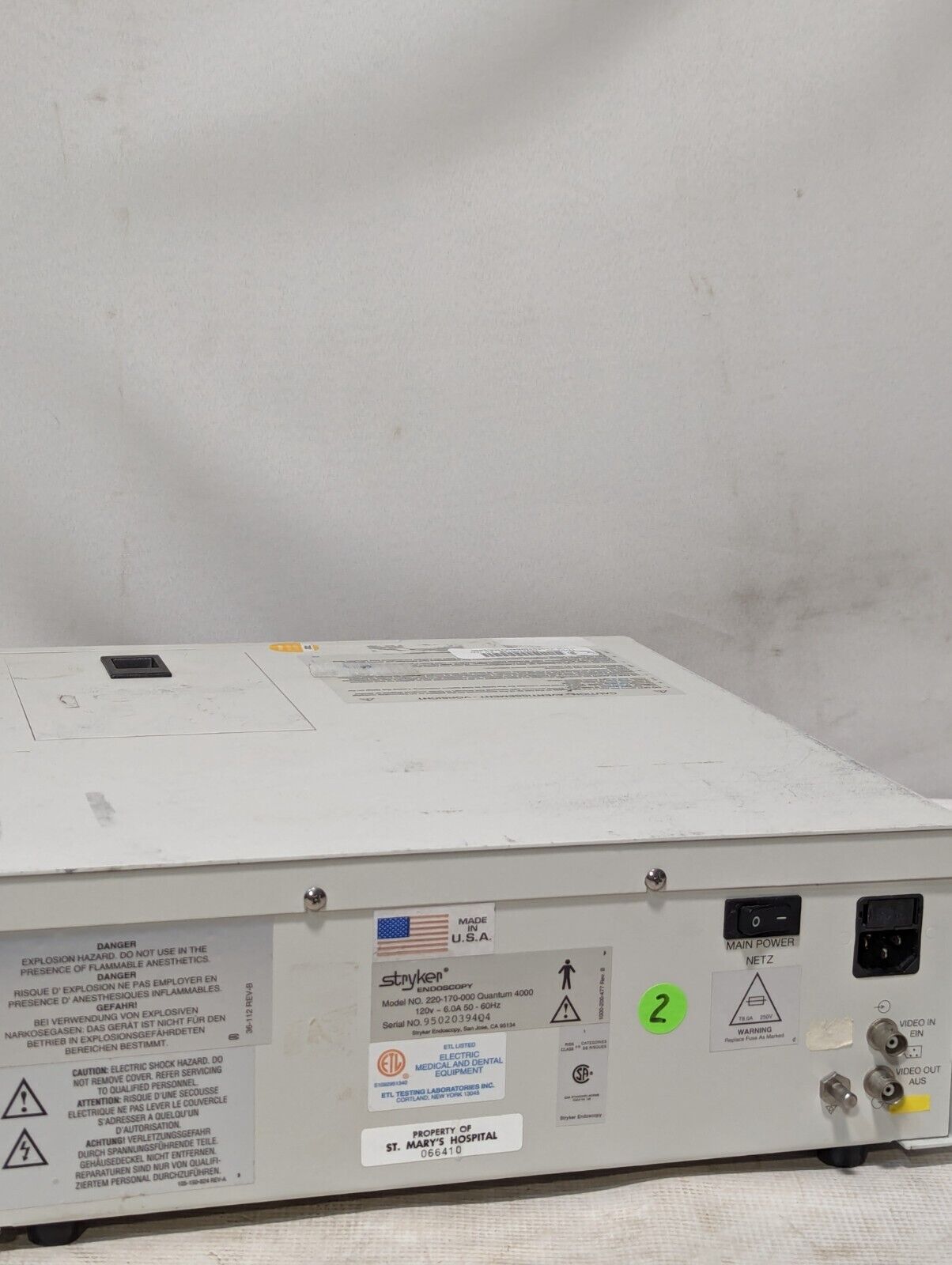 Stryker 220-170-000 Quantum 4000 endoscopy light source