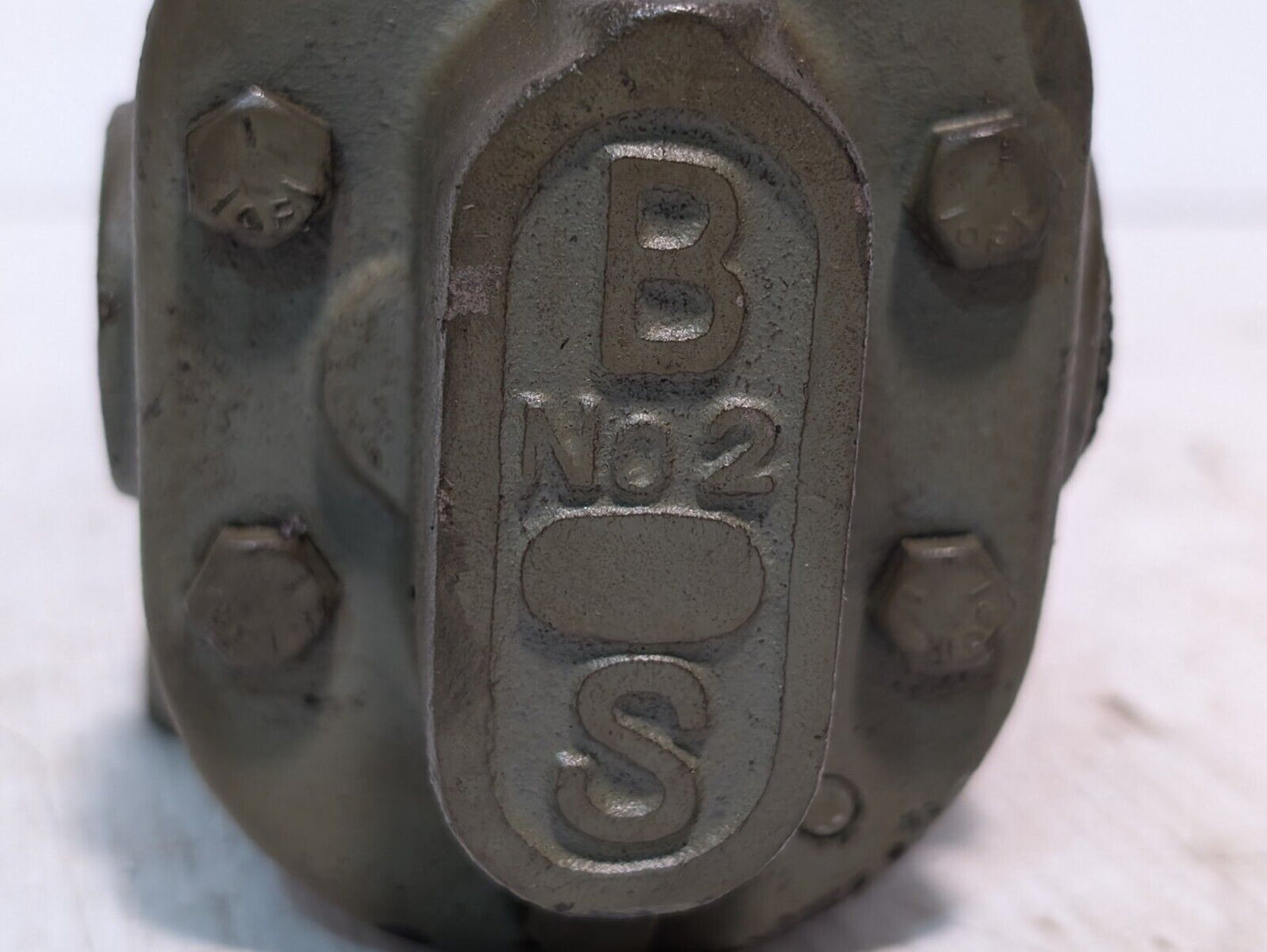 Brown & Sharpe No. 2 BSM Gear Pump, Bi-Directional, Pedestal Mount -Free Ship