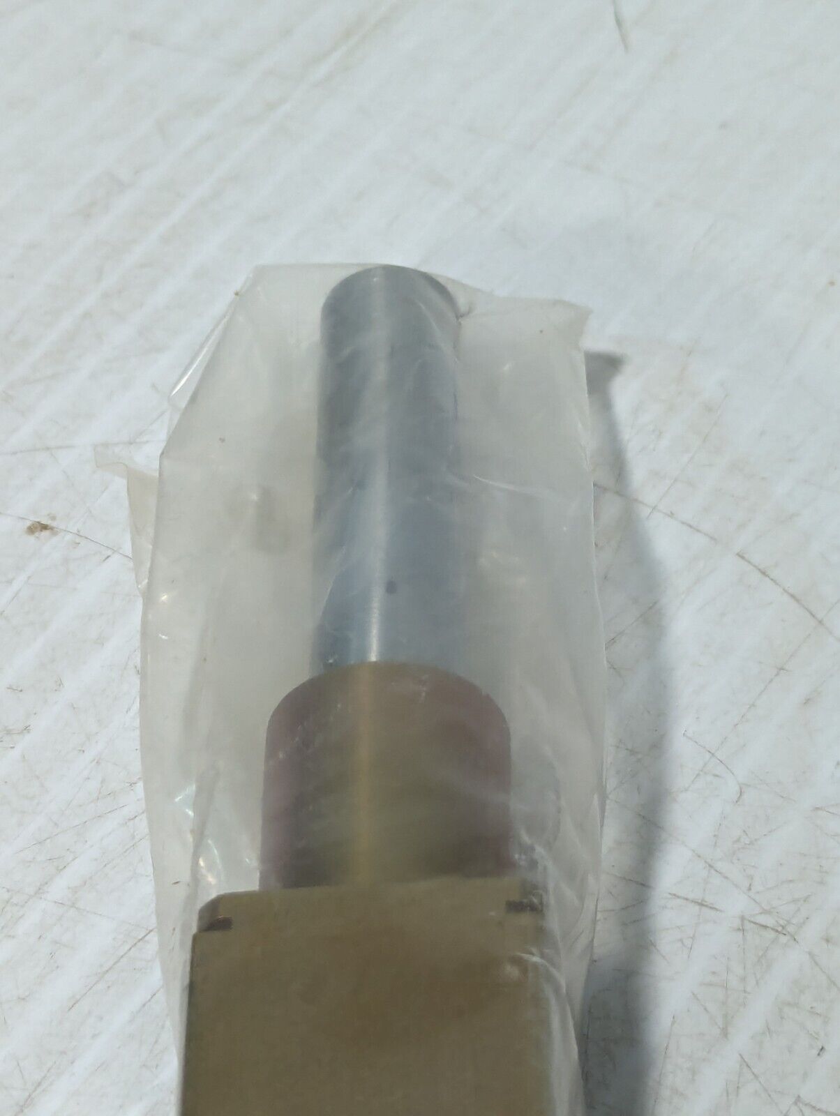 *Read* 3040-12-000-4677 176K167H Metering Drive Shaft - Free Shipping