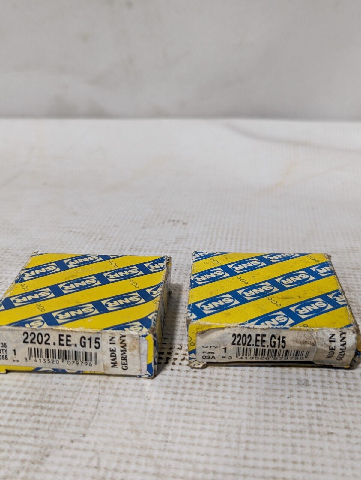 SNR 2202EEG15 Self Aligning Double Row Ball Bearing 35x15x14mm