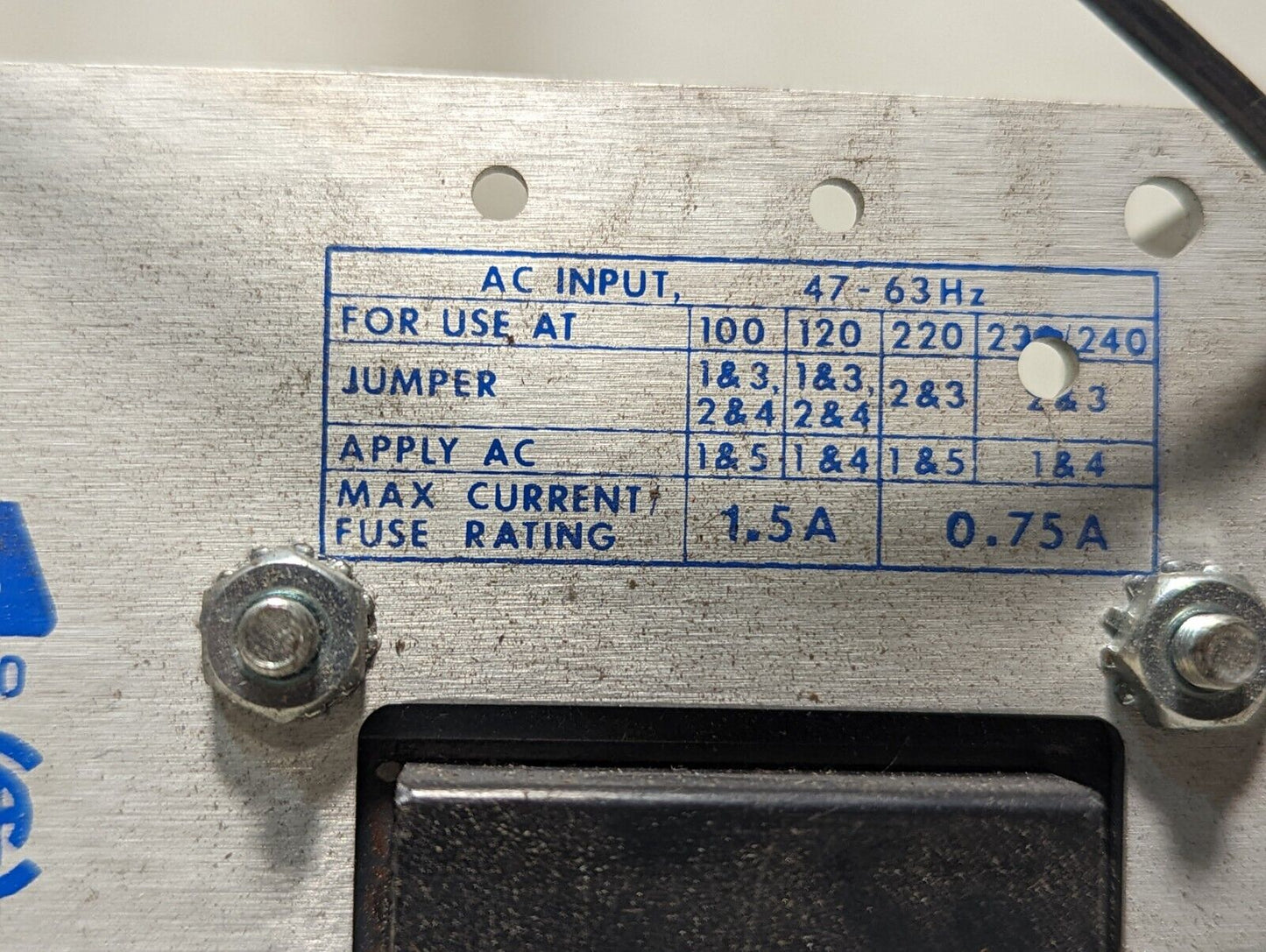 International Power IHC24-2.4 Power Supply AC 100-240 In, Output 24VDC, 2.4A