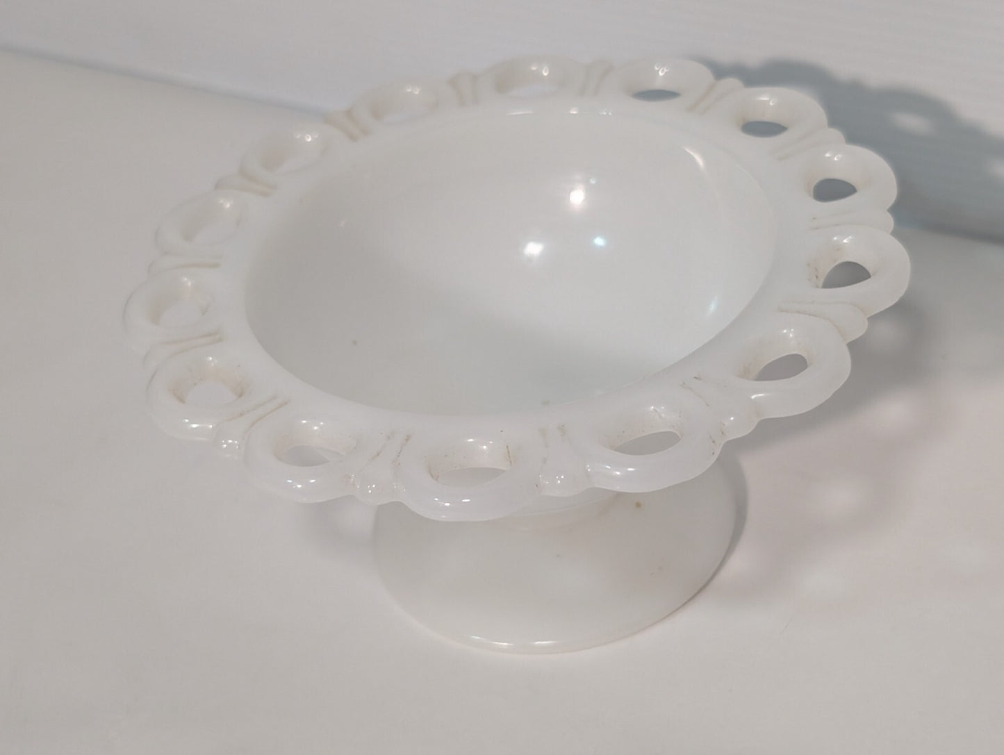 Vintage Anchor Hocking Milk Glass Lace Edge Old Colony Pedestal Compote Dish
