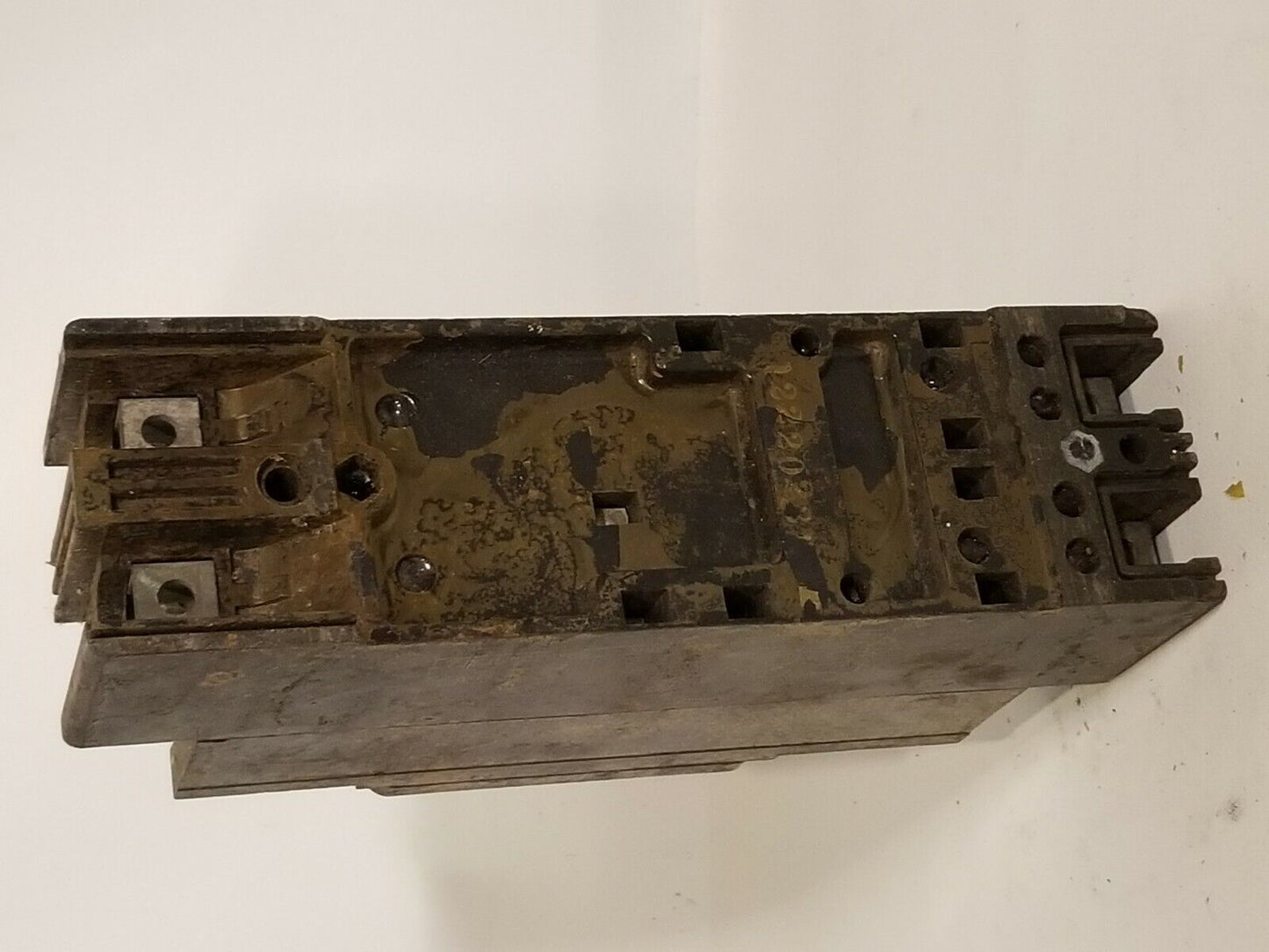 Westinghouse NP28313-F 220, 20 amps, 2 poles, 600 VAC, 250 VDC circuit breaker