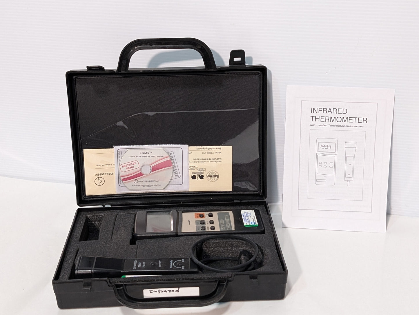 VWR Control Company 21800-018 Traceable Infrared Thermometer, Case, Non-Contact
