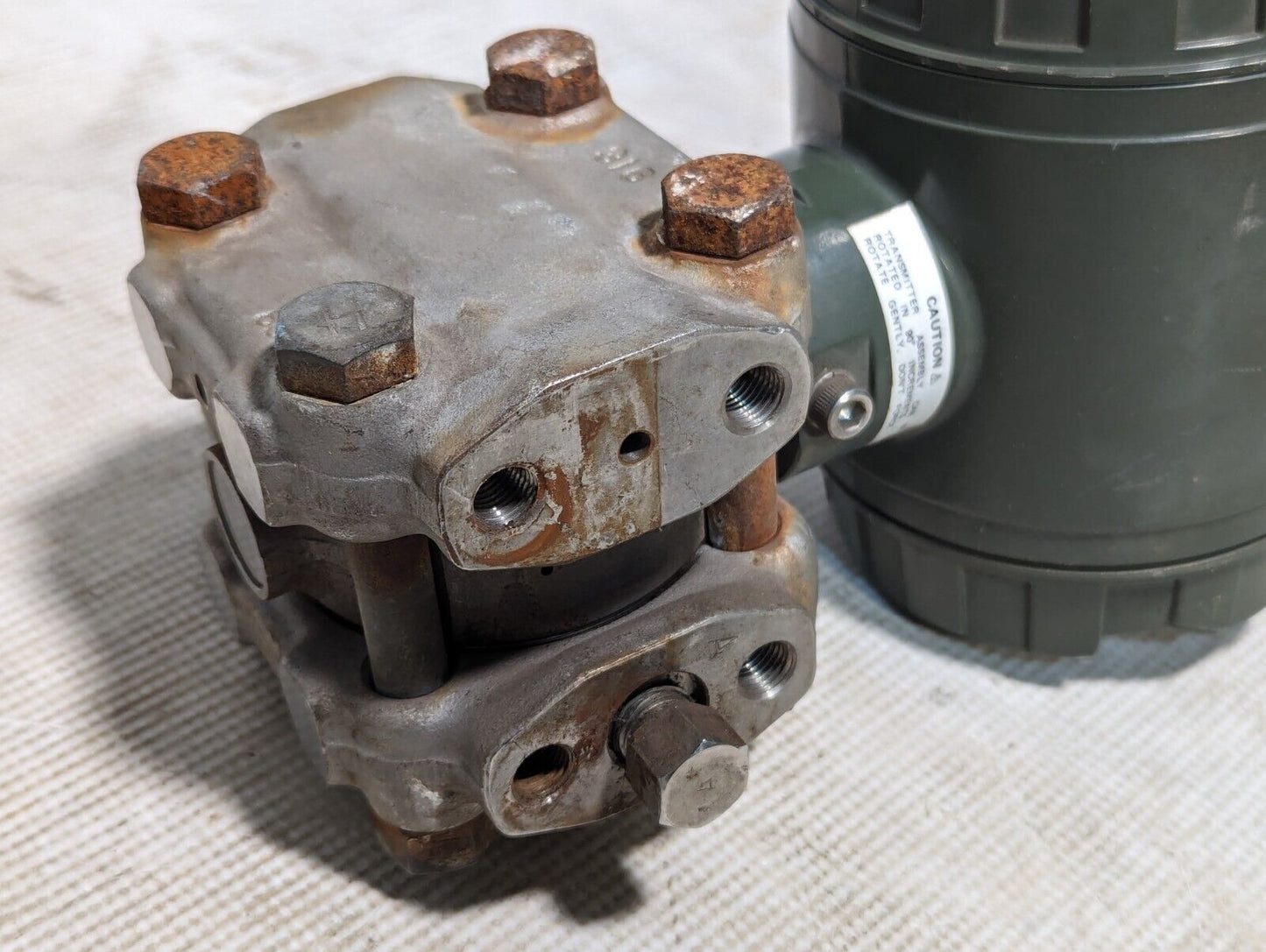 Yokogawa Uni 43F-SBS3/FMF1 pressure transmitter, 24VDC in, 0-400PSIG, 500PSI MWG