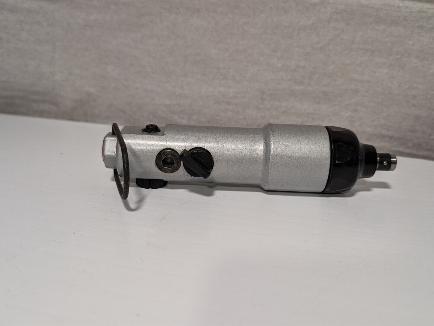 4-5M/M Pneumatic Screwdriver (Chinese Brand, Used From Working Environment)