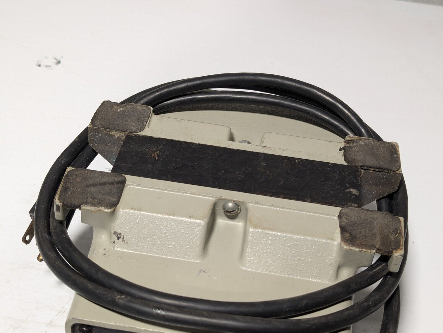 Topaz 91091-32 ultra-isolation transformer, 0.0005pF, 120VAC input