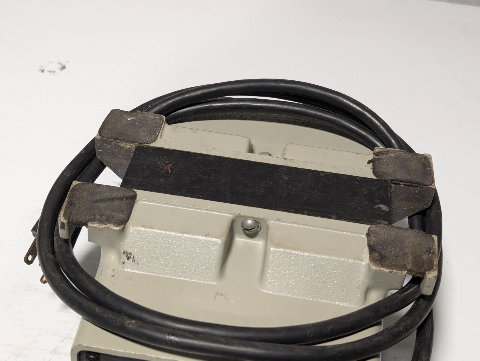 Topaz 91091-32 ultra-isolation transformer, 0.0005pF, 120VAC input