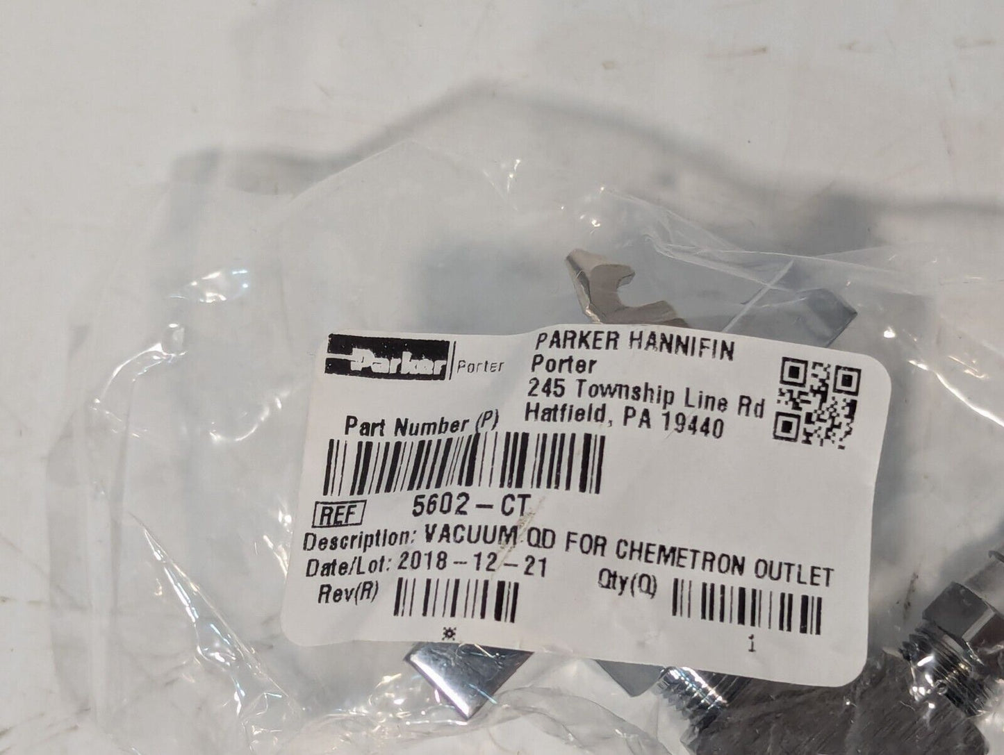 Qty 2 Parker 5602-CT Chemetron Vacuum Quick Connect w/ 3/8" Barb + Yoke Washers