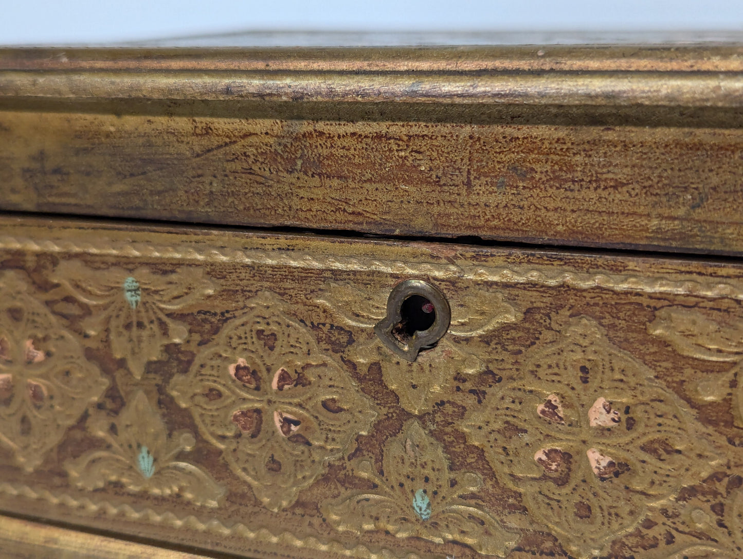 Vintage 1960s Gold Florentine Royal Sealy Wooden Drawer Chest Mirror Jewelry Box