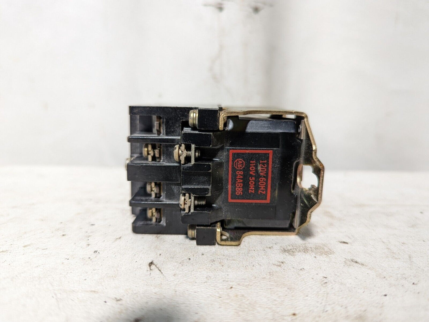 Allen-Bradley 700-N220A1 relay, type N, AC relay