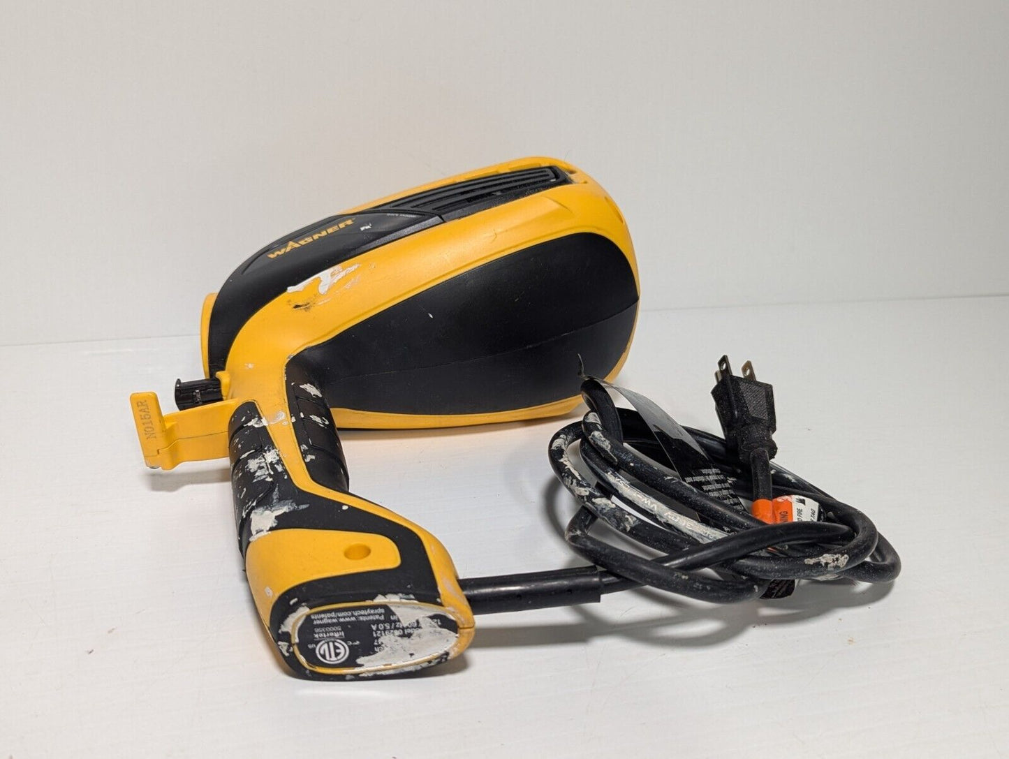 Wagner Spray Tech 0529121 Paint Sprayer with Case, Nose & Reservoir Not Included
