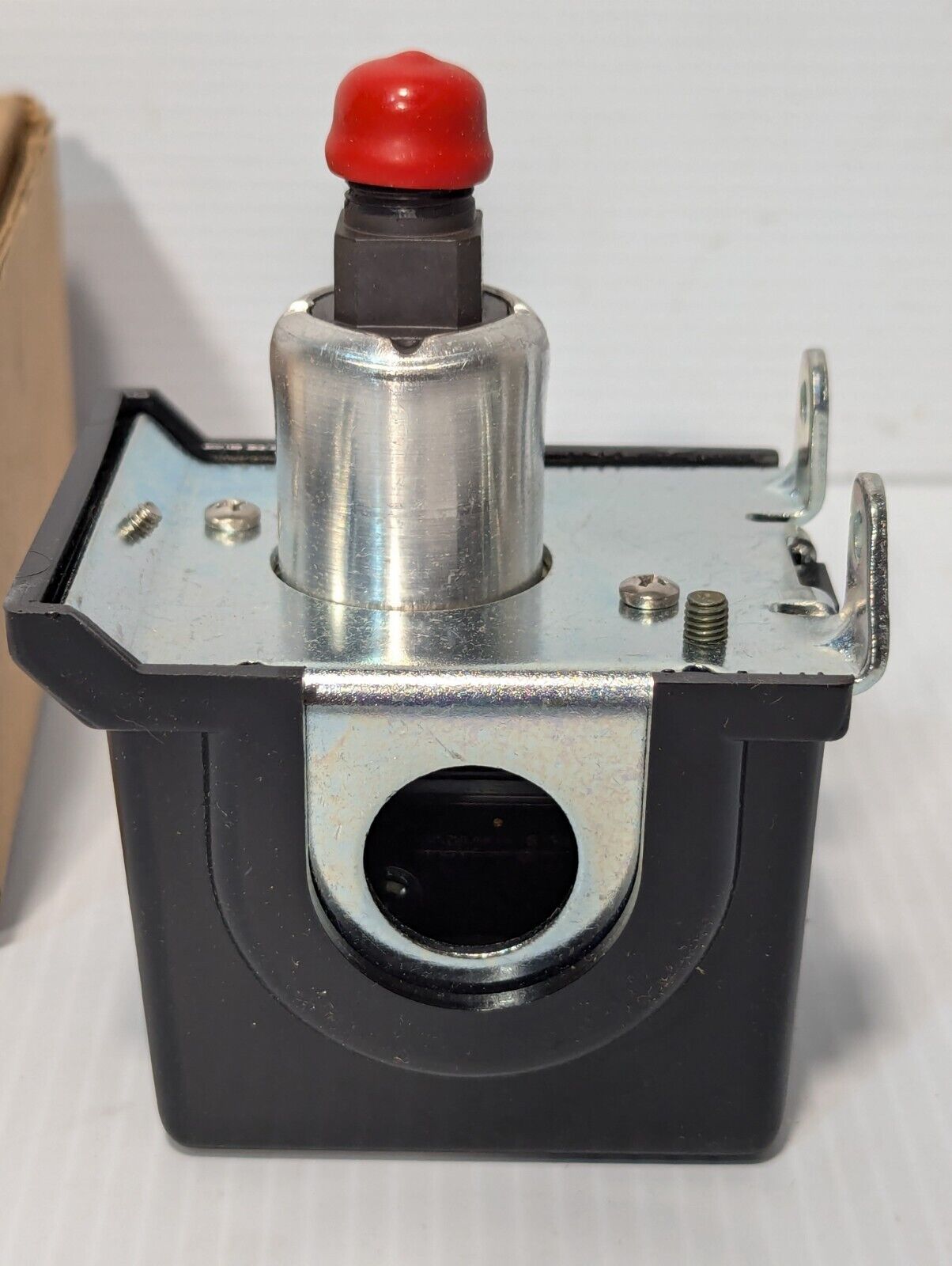 United Electric H54-25 9516 pressure switch, 10-100PSI, 600 PSI max - Free Ship
