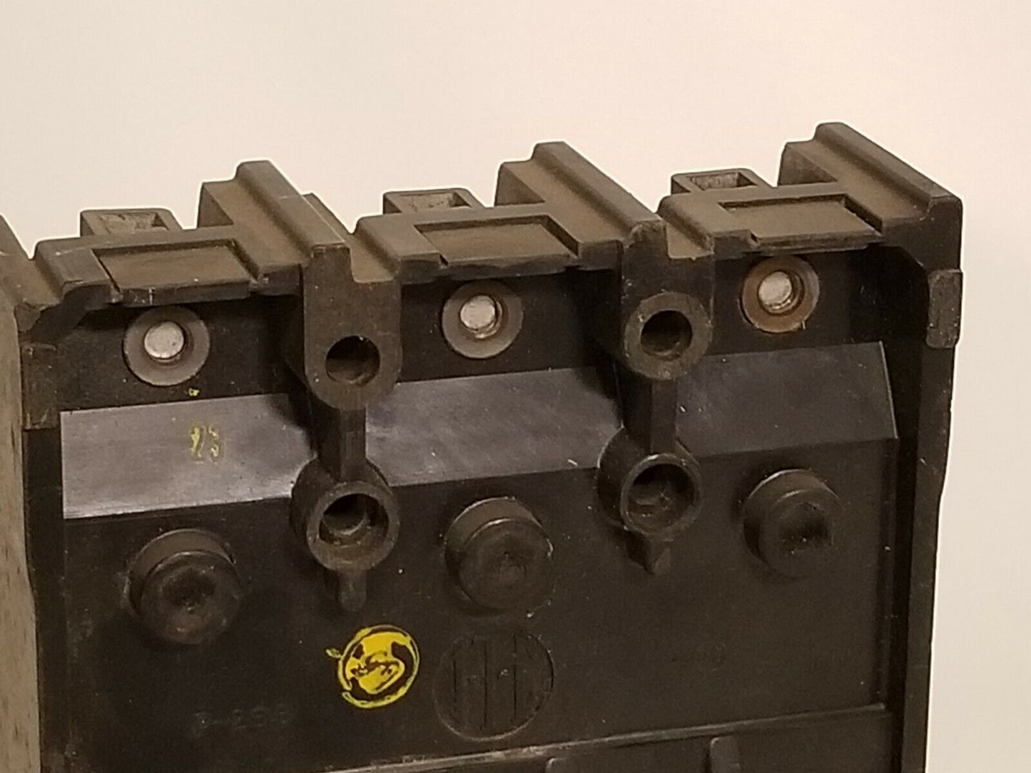 ITE ET3090 circuit breaker, 3 pole, 90 amps, 277 VAC, used, 100 frame