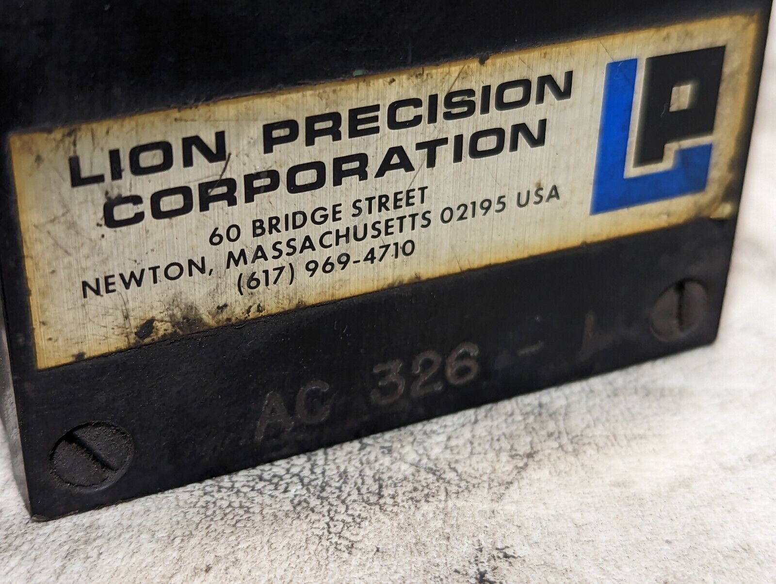 Lion Precision AC 326-1 precision dial rotator for threaded rod