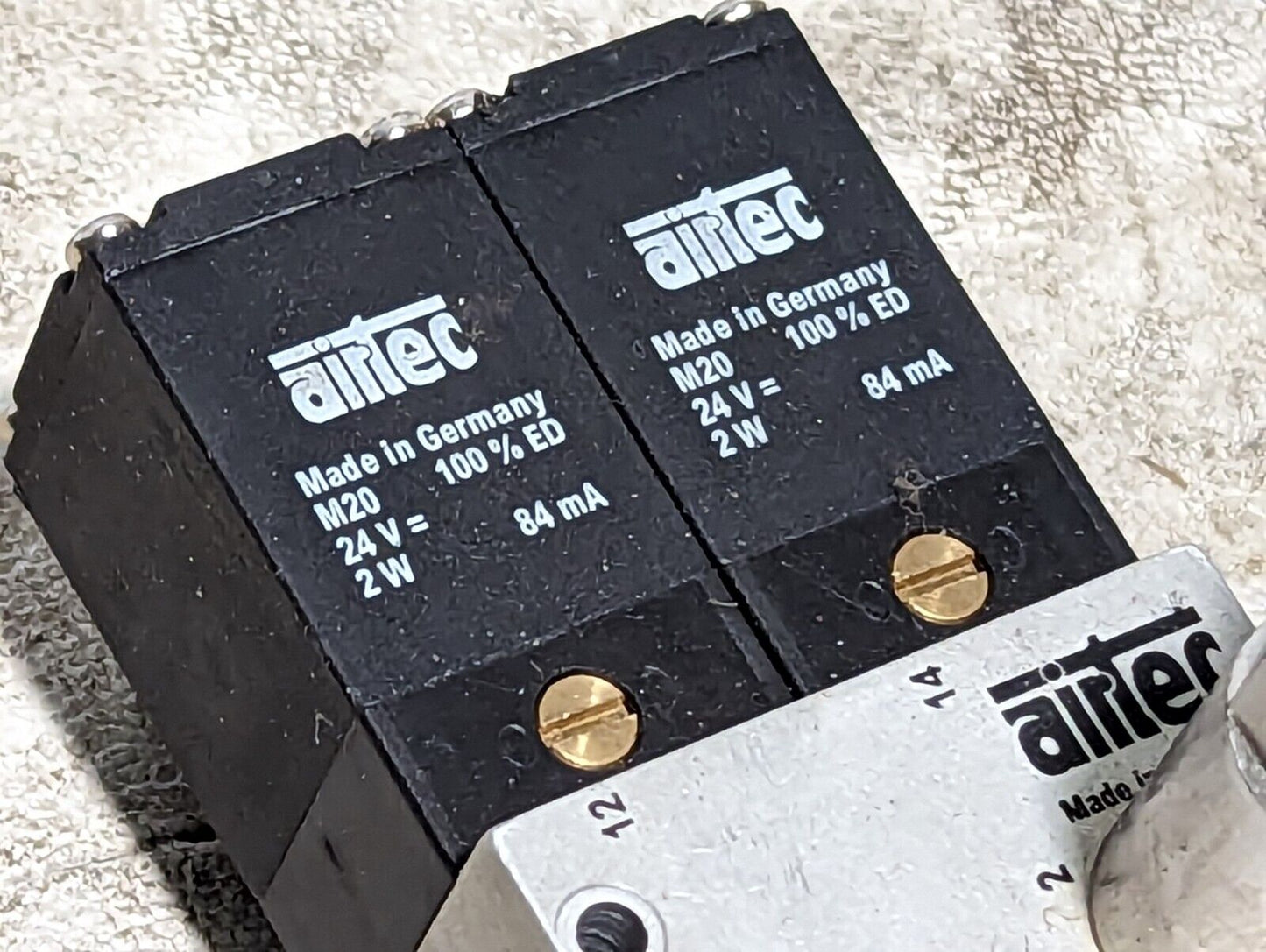 AirTec M20 MF-24-530-HNX-XXX Solenoid Valve, 24V, 2W, 84mA