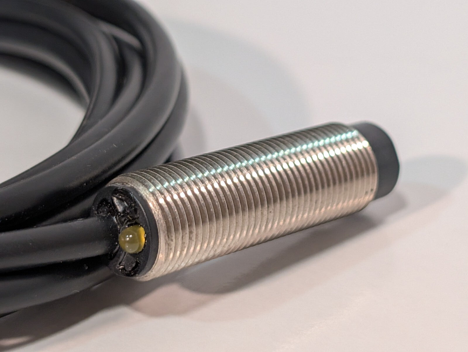 Telemecanique XS212BLPAL2 Inductive Proximity Switch Sensor M12, Cylindrical