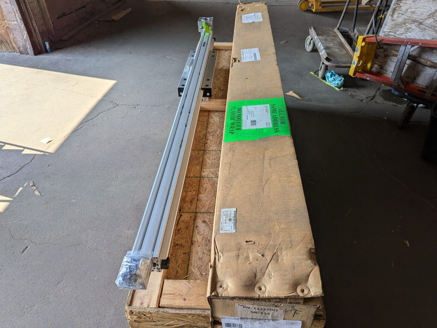 Macron 11237F01 Linear Actuator Assembly, Dolly Maker / 3040-13-000-1633