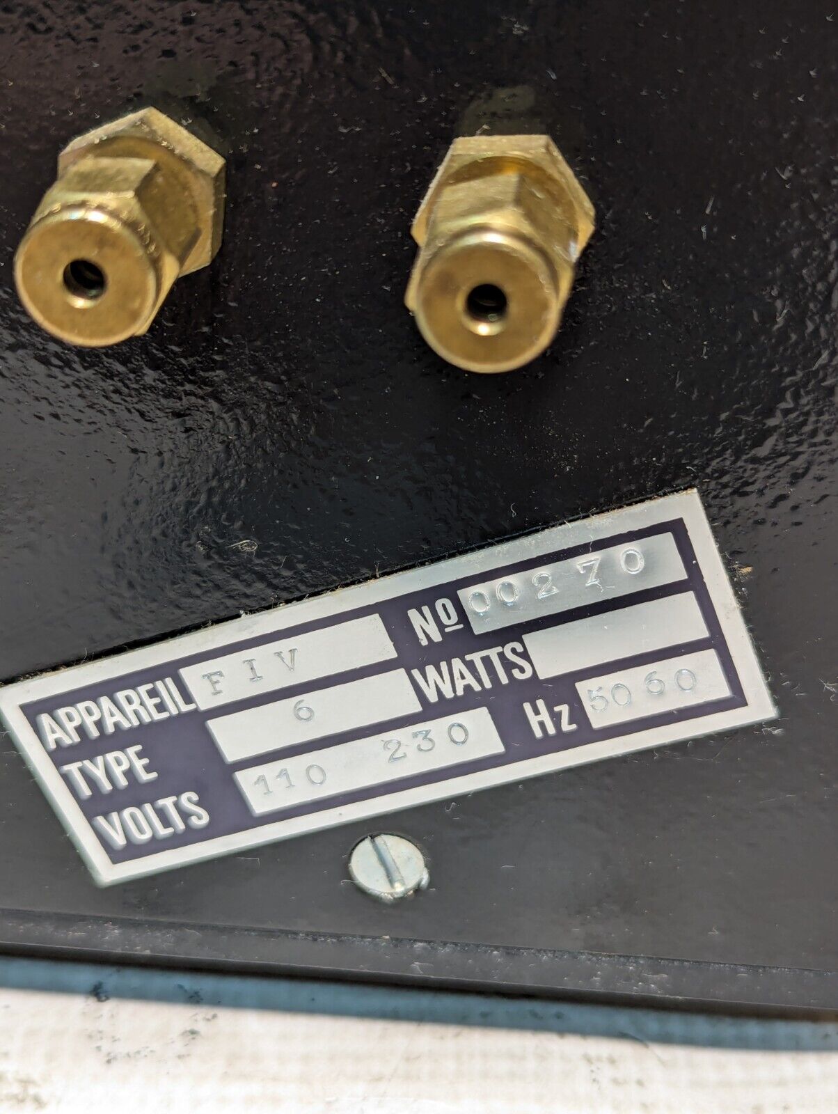 Ste Carteau & OTS FIV 6 incubator