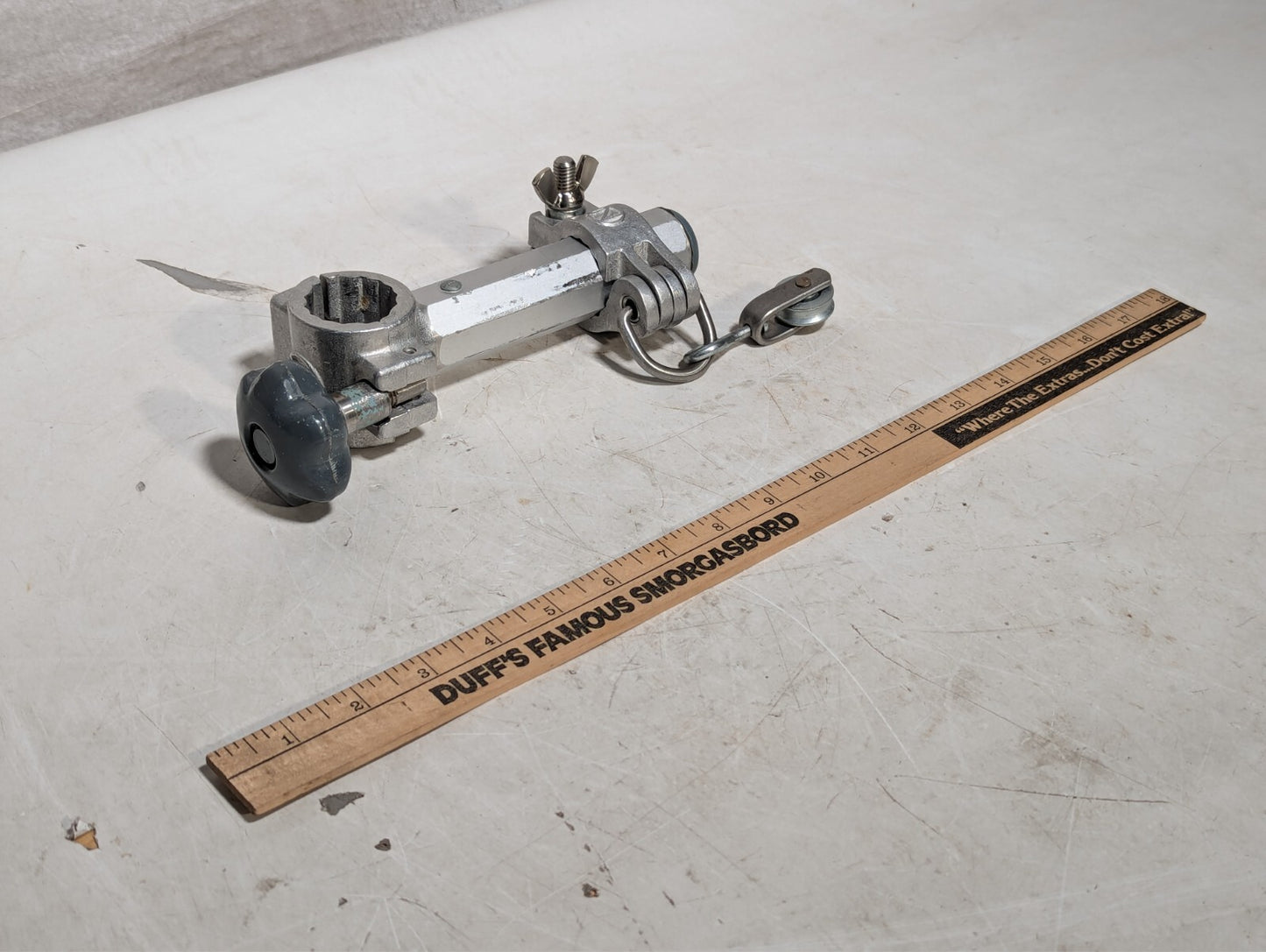 Zimmer Orthopedics Frame cross clamp with roller, bar, clamping bracket as shown