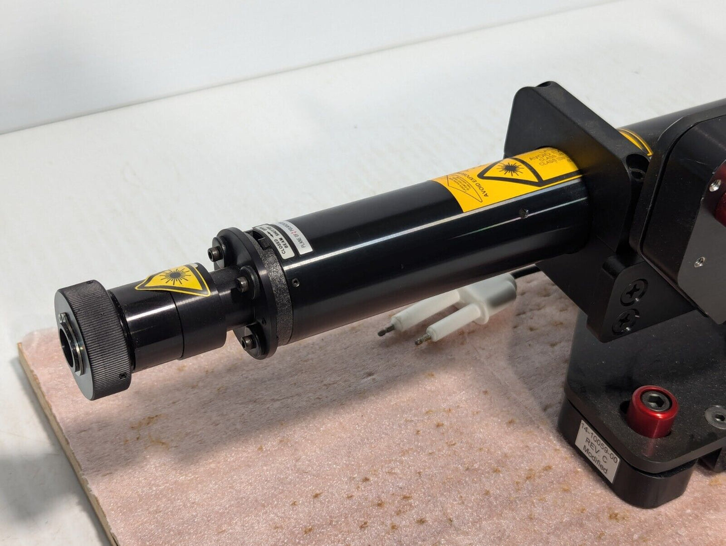 JDS Uniphase 1144P Helium Neon Gas Laser Tube & 14-10059-00 Mount -Free Shipping