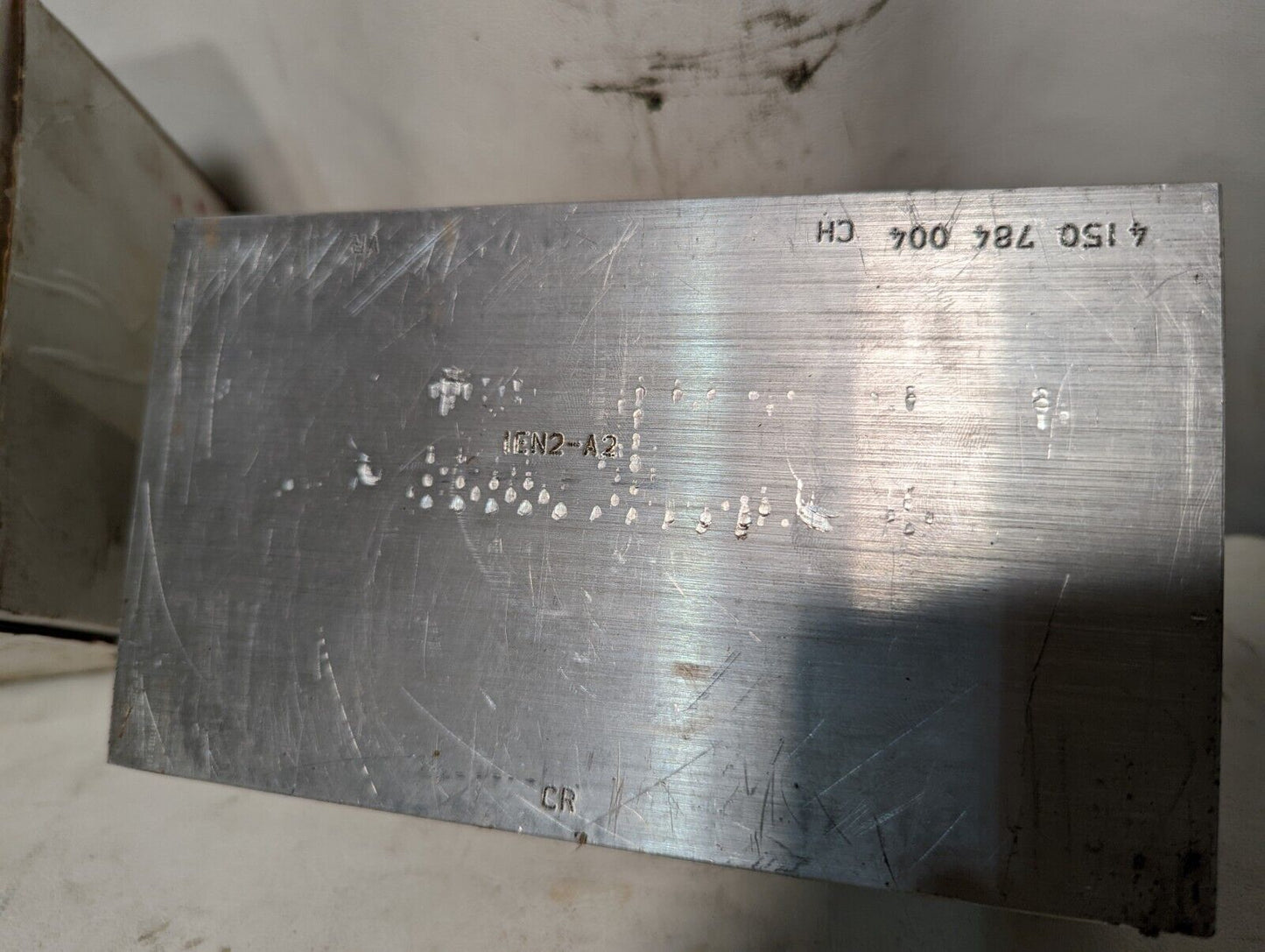 Sun Hydraulics 4150-784-004, possibly 4160-784-004 steel body for Y-assembly