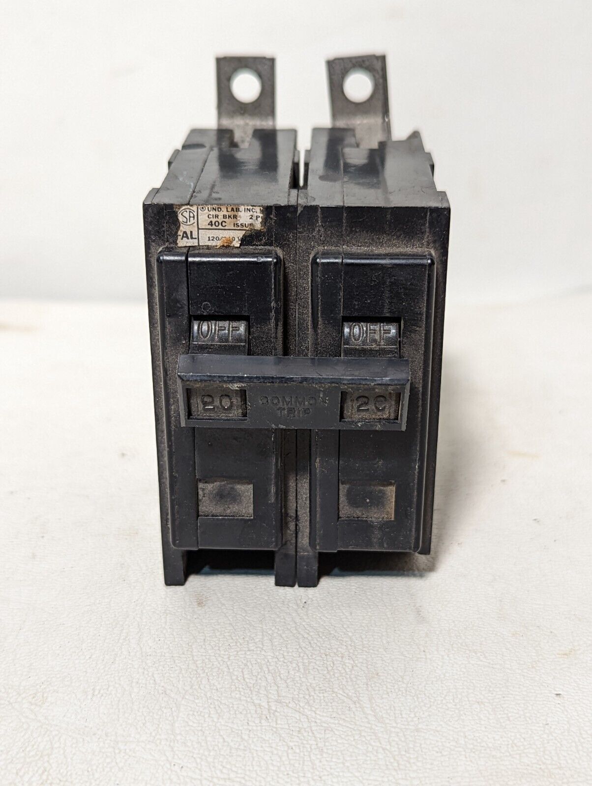 Westinghouse BA220 circuit breaker, 20A, 120/240VAC, 2 poles
