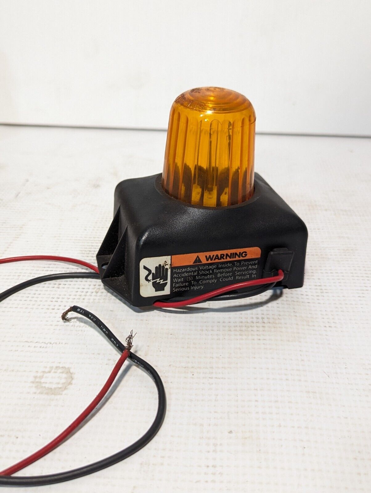 Speaker 537 amber strobe set, 12-80VDC - Free Shipping