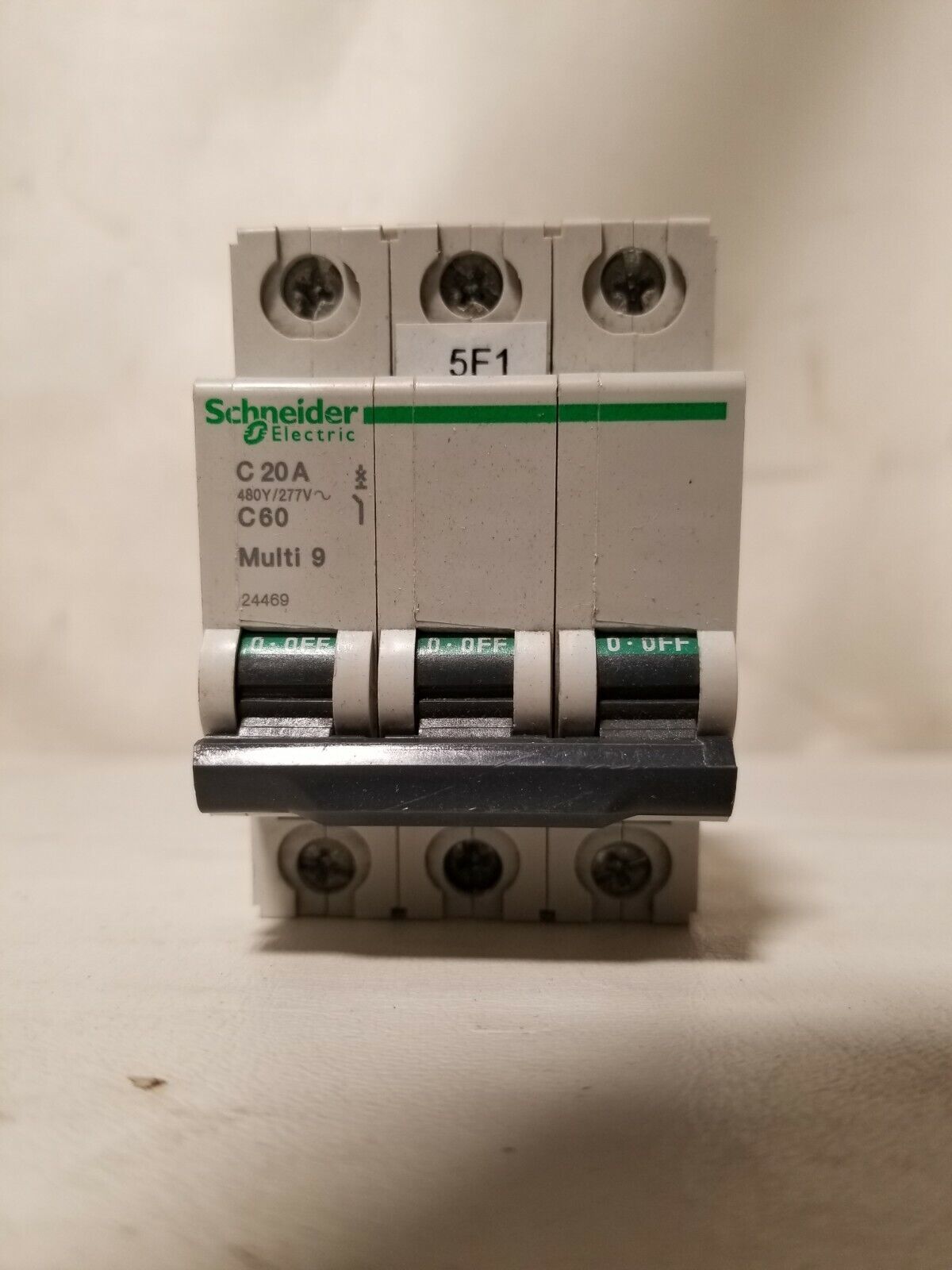 Schneider 24469 Multi 9 C60 C20A 20 Amp 3 Pole 480Y/277VAC Circuit Breaker