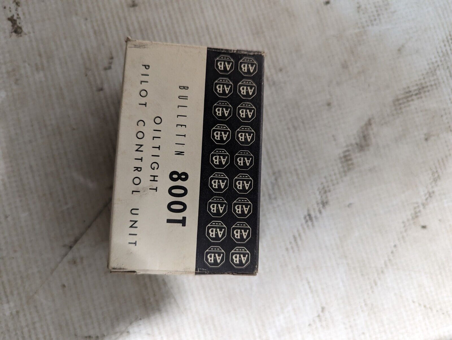 Allen Bradley 800T-Q12R Series N Full Voltage Pilot Light Unit, 12V