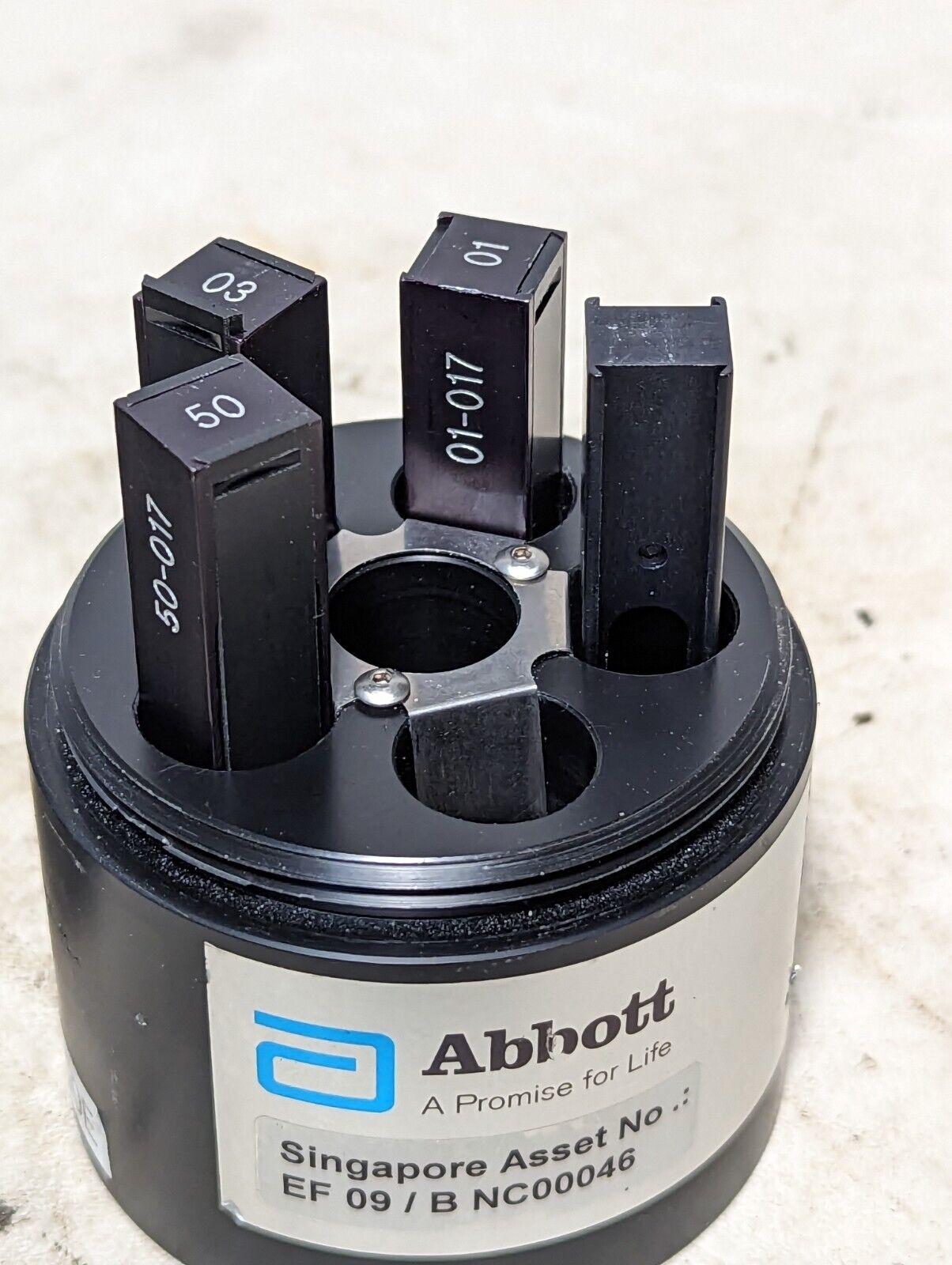 SpectroStandards CRM400E neutral-density glass photometric standard