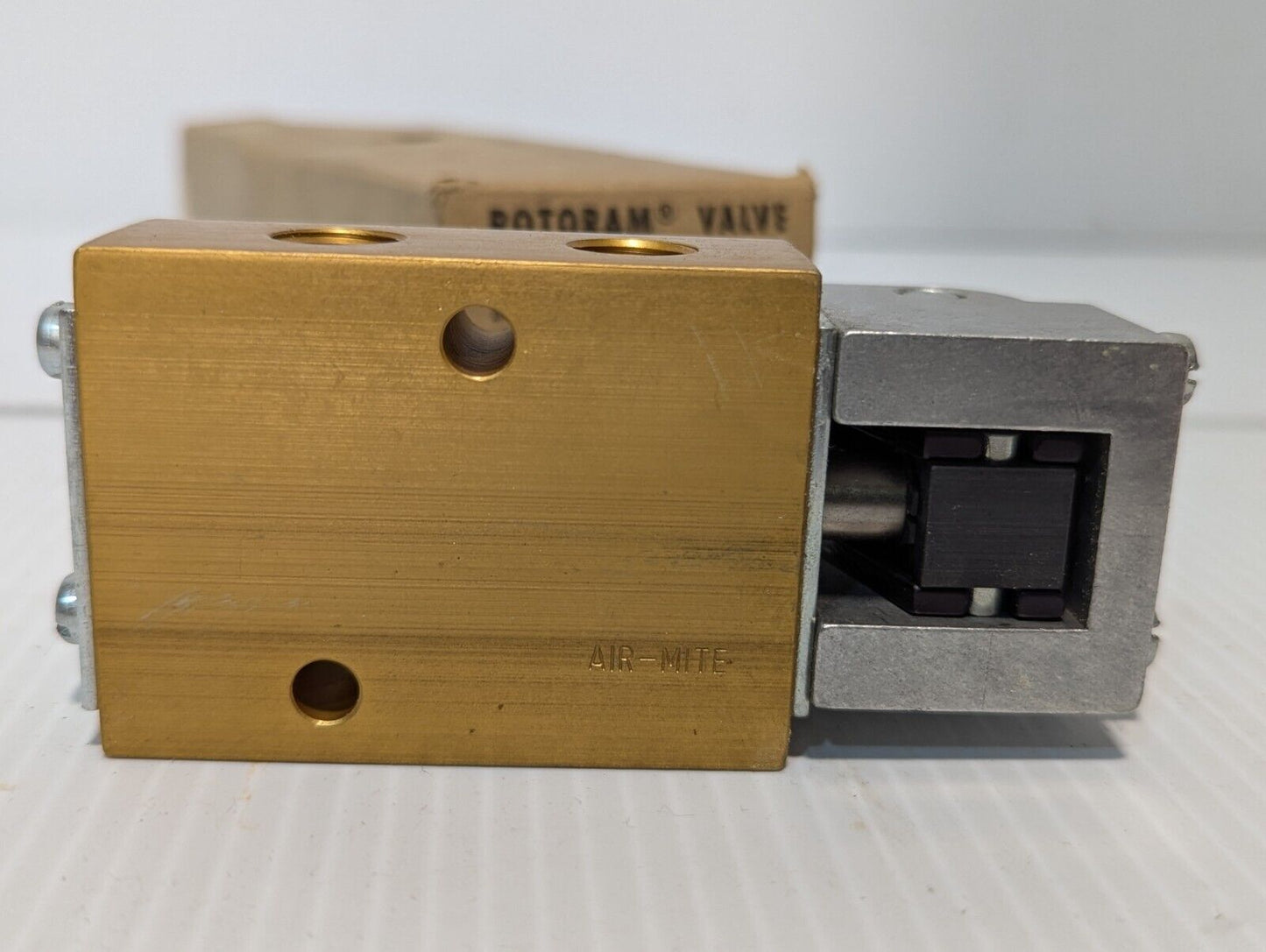Air-Mite Devices 226G, V3210 3-way Rotoram valve, normally off - Free Shipping