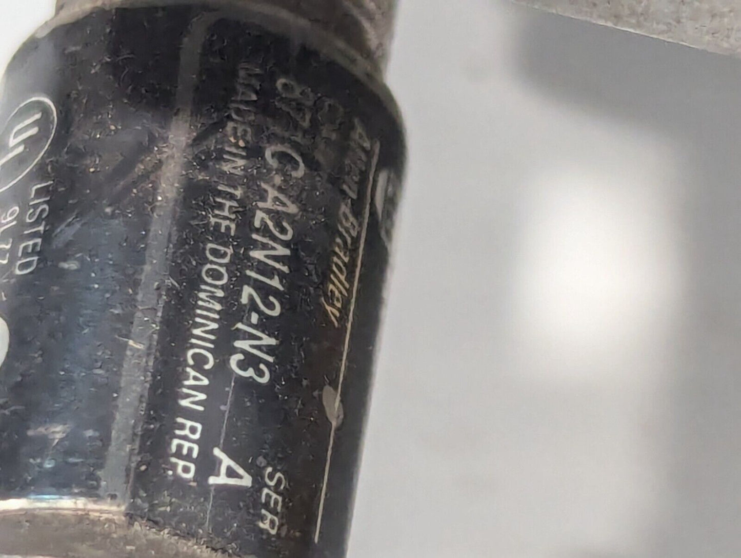 Allen Bradley 871C-A2N12-N3 Proximity Sensor with 889N-F3AFC-6F 3 Pin QD Cordset
