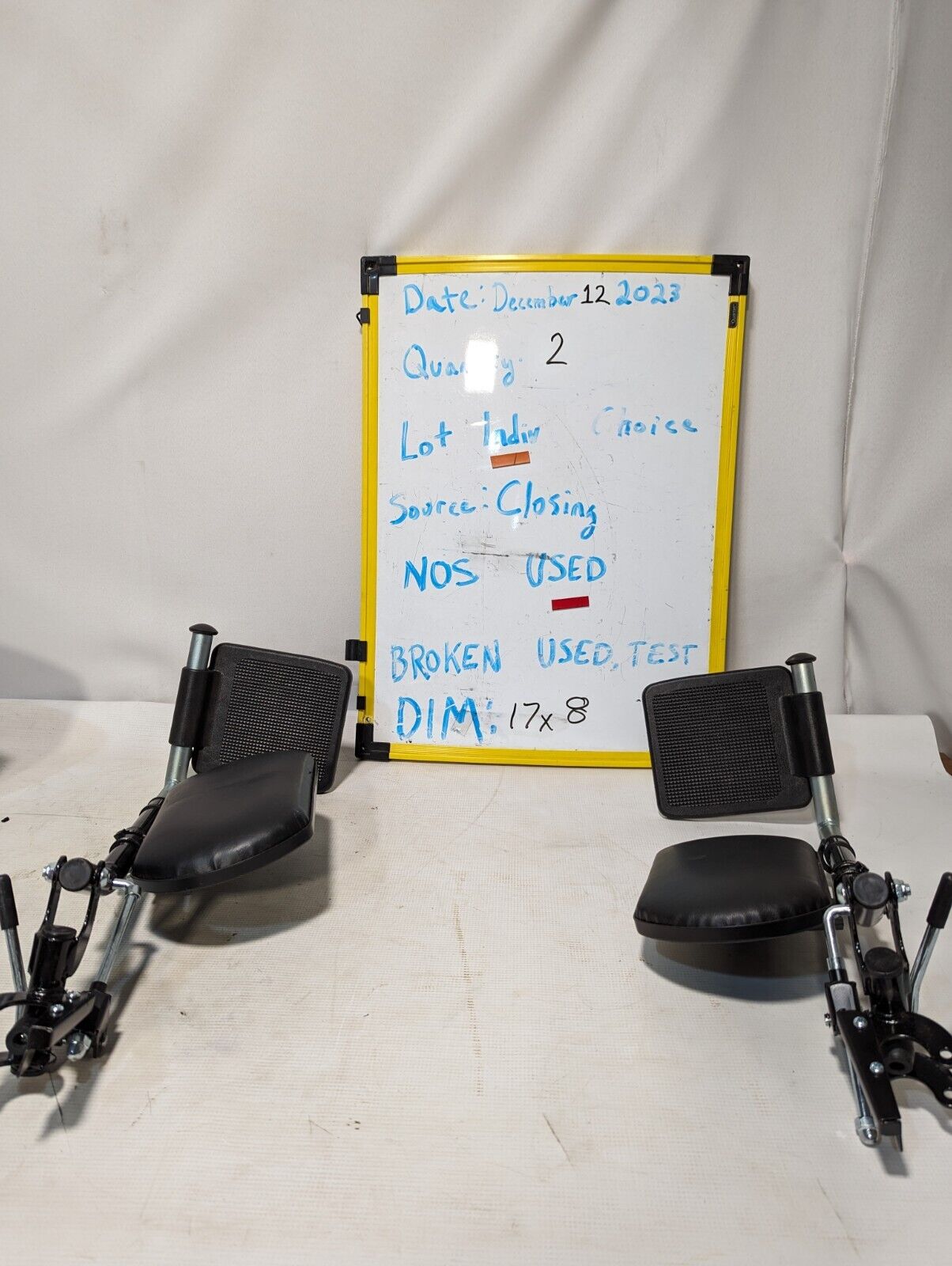 2 Sets of wheelchair foot plates, legrests: Drive Medical PHELR, Other Unknown