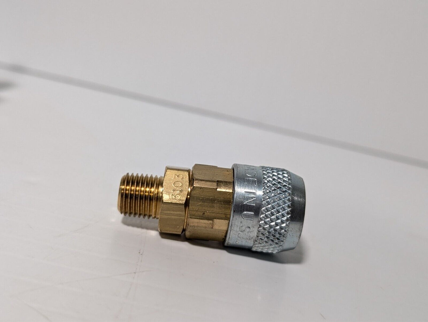 (19) ARO 210 Air Hose Fittings 1/4" NPT Automatic Coupler Quick Connect 210-3103
